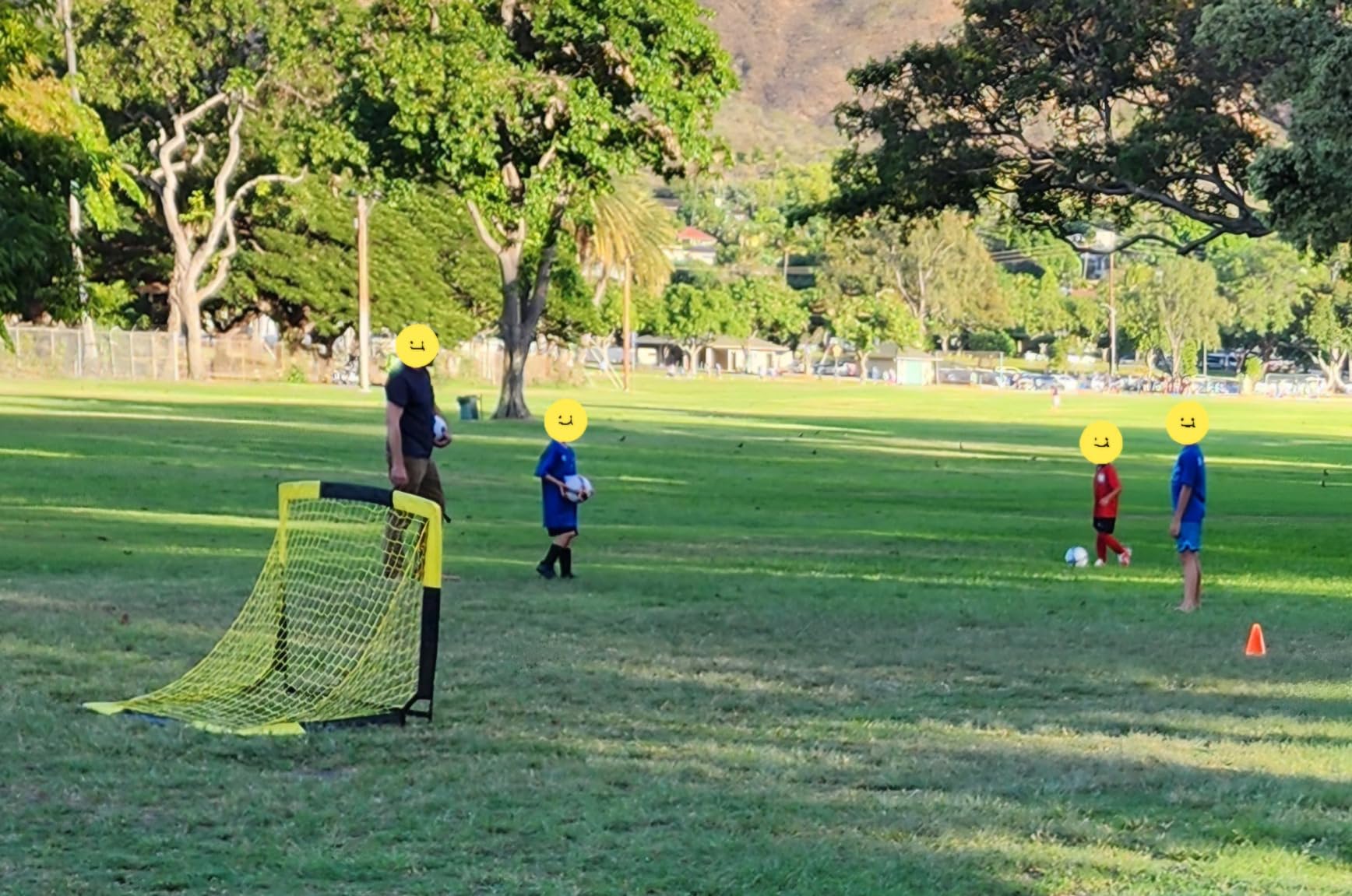 VAVOSPORT Kids Soccer Goals for Backyard Set of 2,Soccer Training Equipment | 4'x3'/5'x3'/7'x5' Portable Soccer Goal, Pop Up Toddler Soccer Net with Soccer Ball, Soccer for Kids and Youth Games, Sports customer photo 2