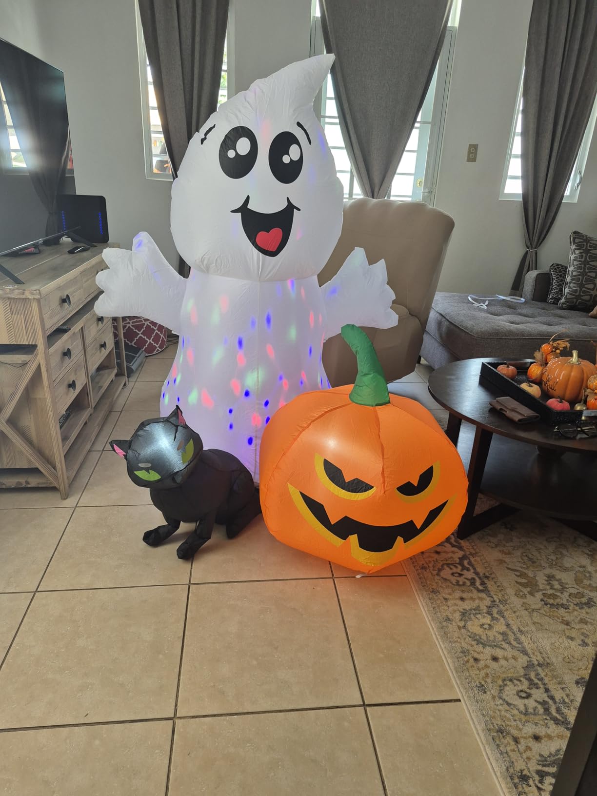 COMIN Halloween Inflatable 5FT Ghost with Black Cat and Pumpkin, Built-in LEDs Blow Up Yard Decoration for Party Outdoor Yard Garden Lawn customer photo 2