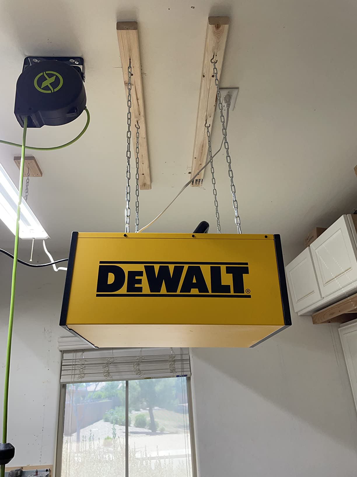 DEWALT Air Filtration System Dust Collector for Woodworking DWXAF101 | 3-Speed Hanging Ceiling Dust Collection Systems Remote Control 4 Modes 8H Time Setting 2 Stage Filtration for Garage/Workshop customer photo 2