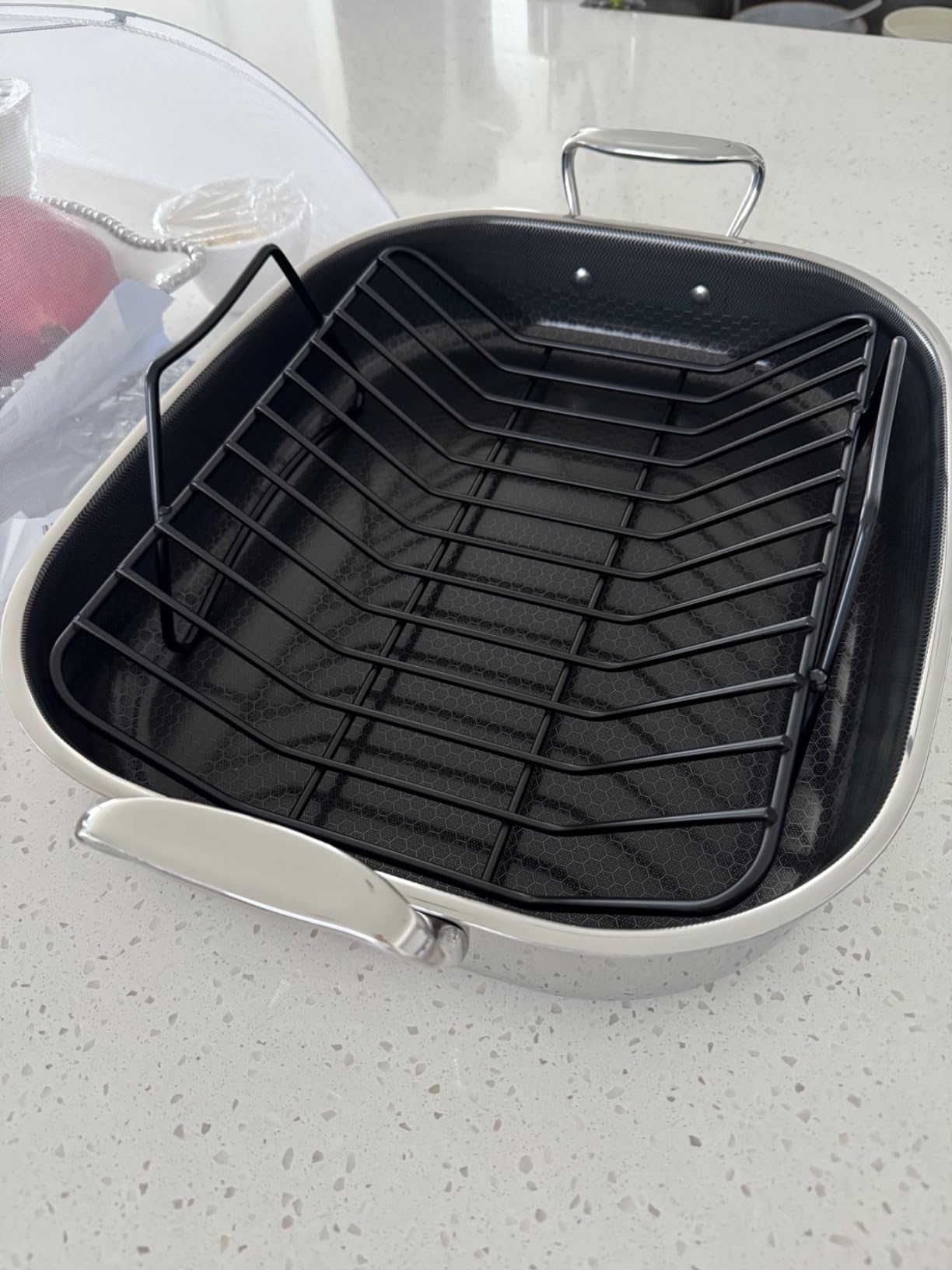 HexClad Hybrid 17 x 14 Inch Rectangular Nonstick Roasting Pan with Rack | Stay-Cool Handles, Dishwasher and Oven Safe up to 900°F, Compatible with All Cooktops, Induction Ready customer photo 2