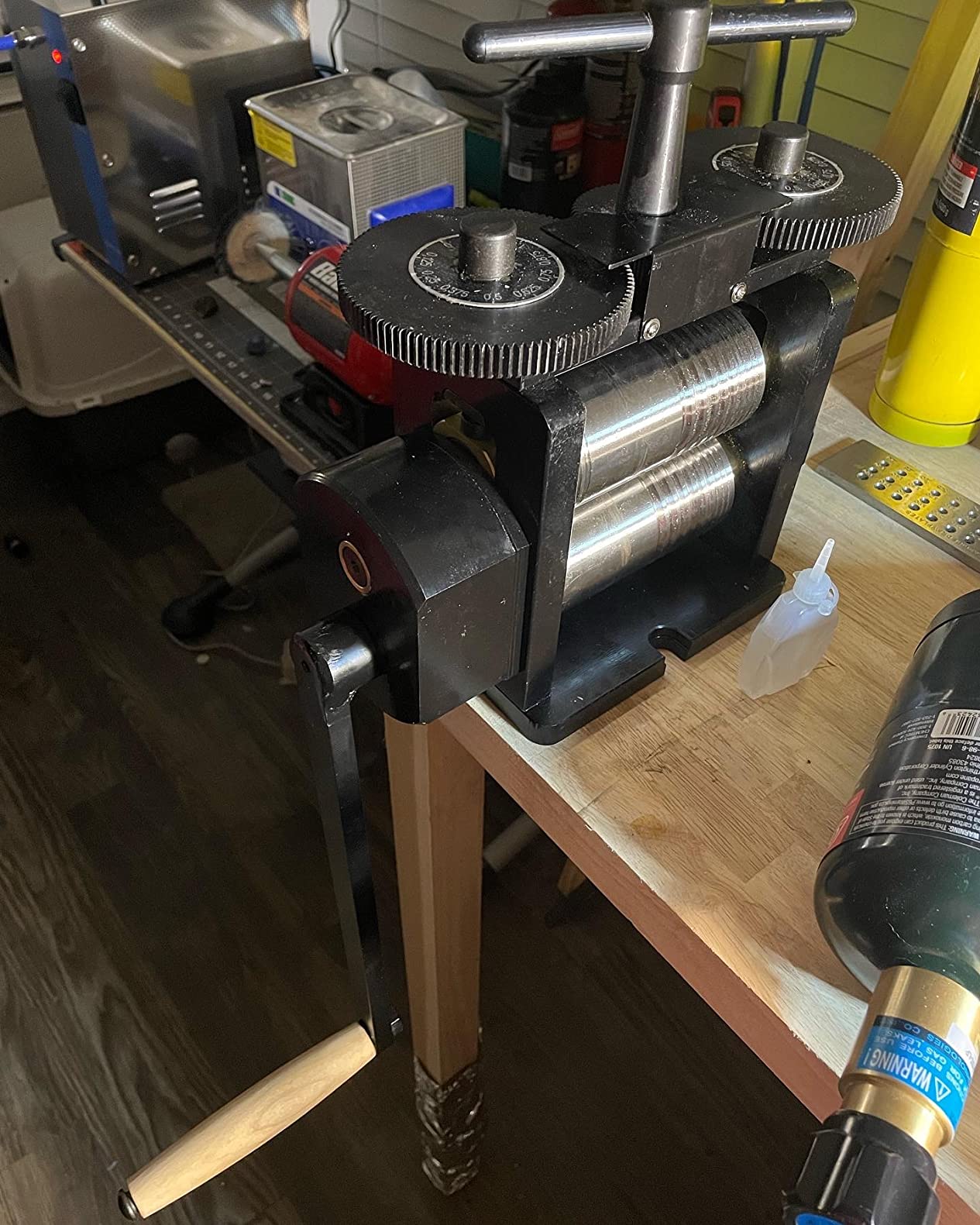 Leweiiq Jewelry Rolling Mill Machine, 130mm Manual Combination Rolling Mill, Presser Rolling Mills Gear Ratio 4:1 for Jewelry Making Square Wire Flat Semicircle Pattern DIY Tools (5.11in) customer photo 2
