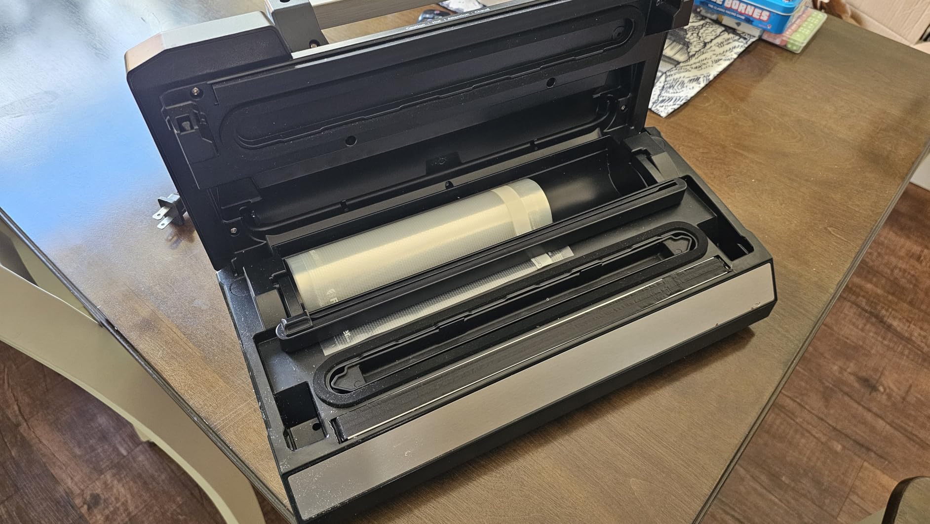 Vakumar Vacuum Sealer Machine, 90Kpa Liquid Food Vacuum Sealer Machine Preservation Dry/Moist/Liquid Modes, LED Indicator Light, Handle Locked Design, Built-in Cutter and Bag Storage, Starter Kit customer photo 1