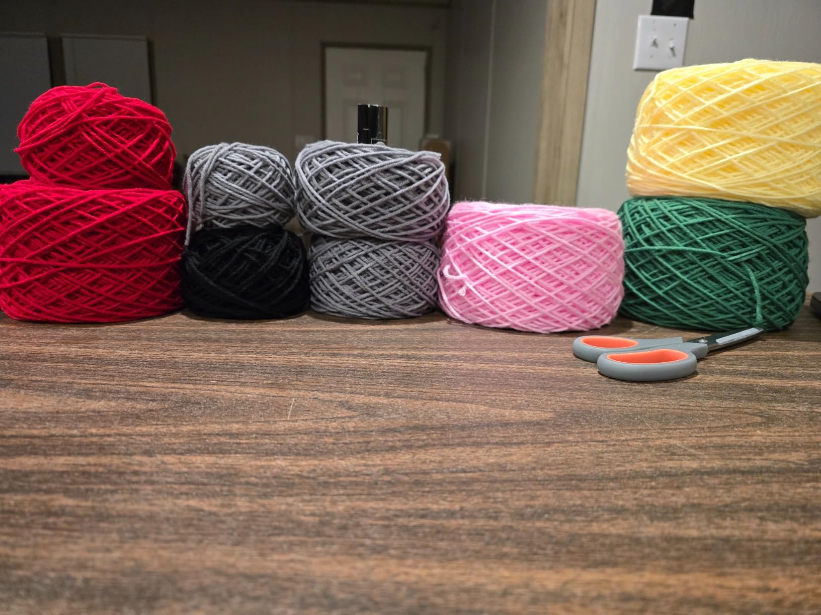 Yarn Winder, Wool Winder for Crocheting, Simple Installation Yarn Ball Winder, The Helper for Wool Collection Lovers,Needlecraft Yarn Ball Winder Hand Operated customer photo 2
