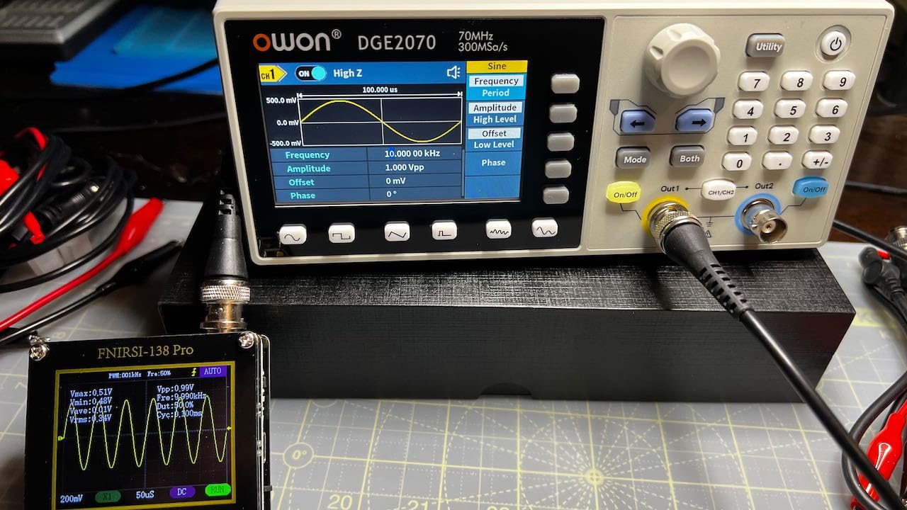 Dual-Channel Arbitrary Waveform Function Generator, 70MHz, 300MSa/s, 14-Bit customer photo 1