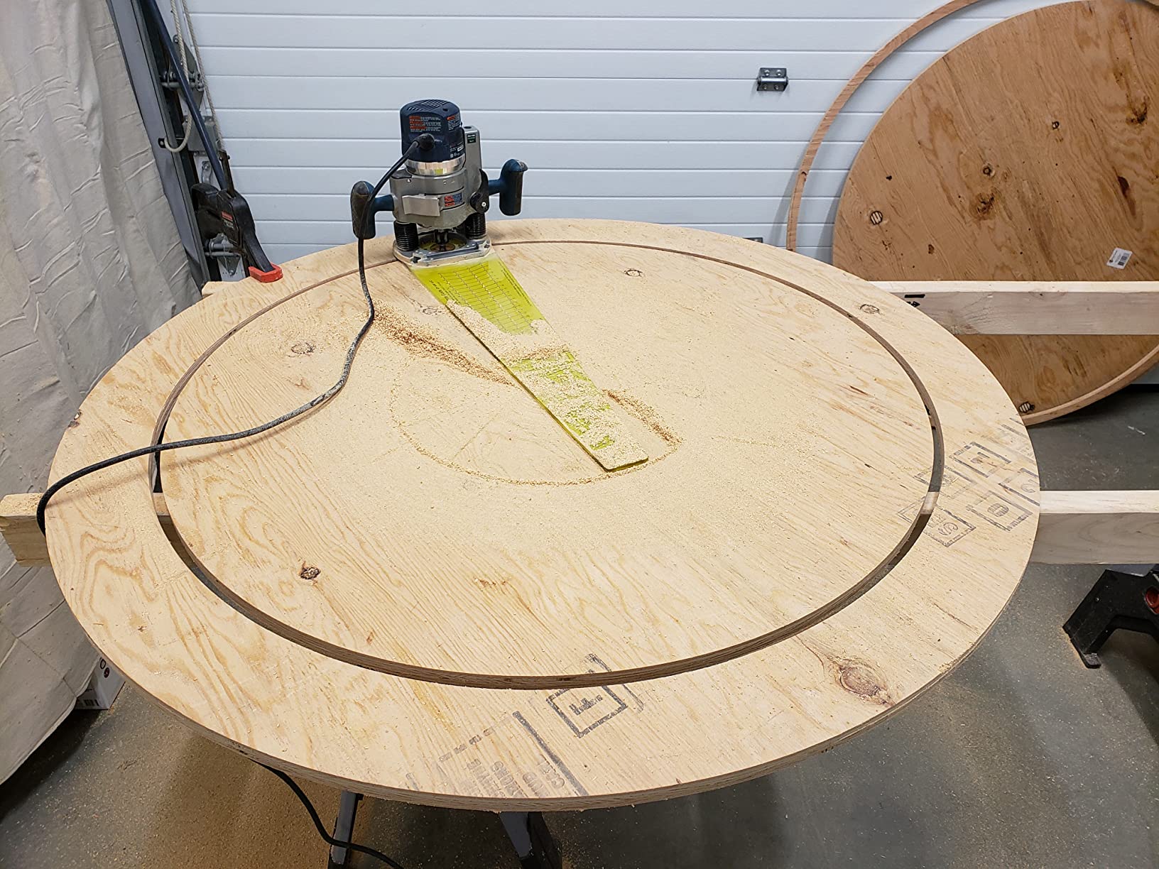 Jasper 300 Industrial Grade LTD ED Circle Cutter Router Jig - Router Circle Jig Cuts Perfect Circles from 7 to 52 ¾” D - Circle Guide Kit Includes Centering Disc, Pivot Pins & Fits 50 Popular Routers customer photo 2
