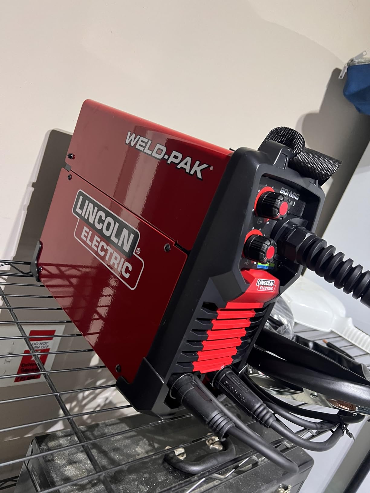 Lincoln Electric 90i MIG and Flux Core Wire Feed Weld-PAK Welder, 120V Welding Machine, Portable w/Shoulder Strap, Protective Metal Case, Best for Small Jobs, K5256-1 customer photo 1
