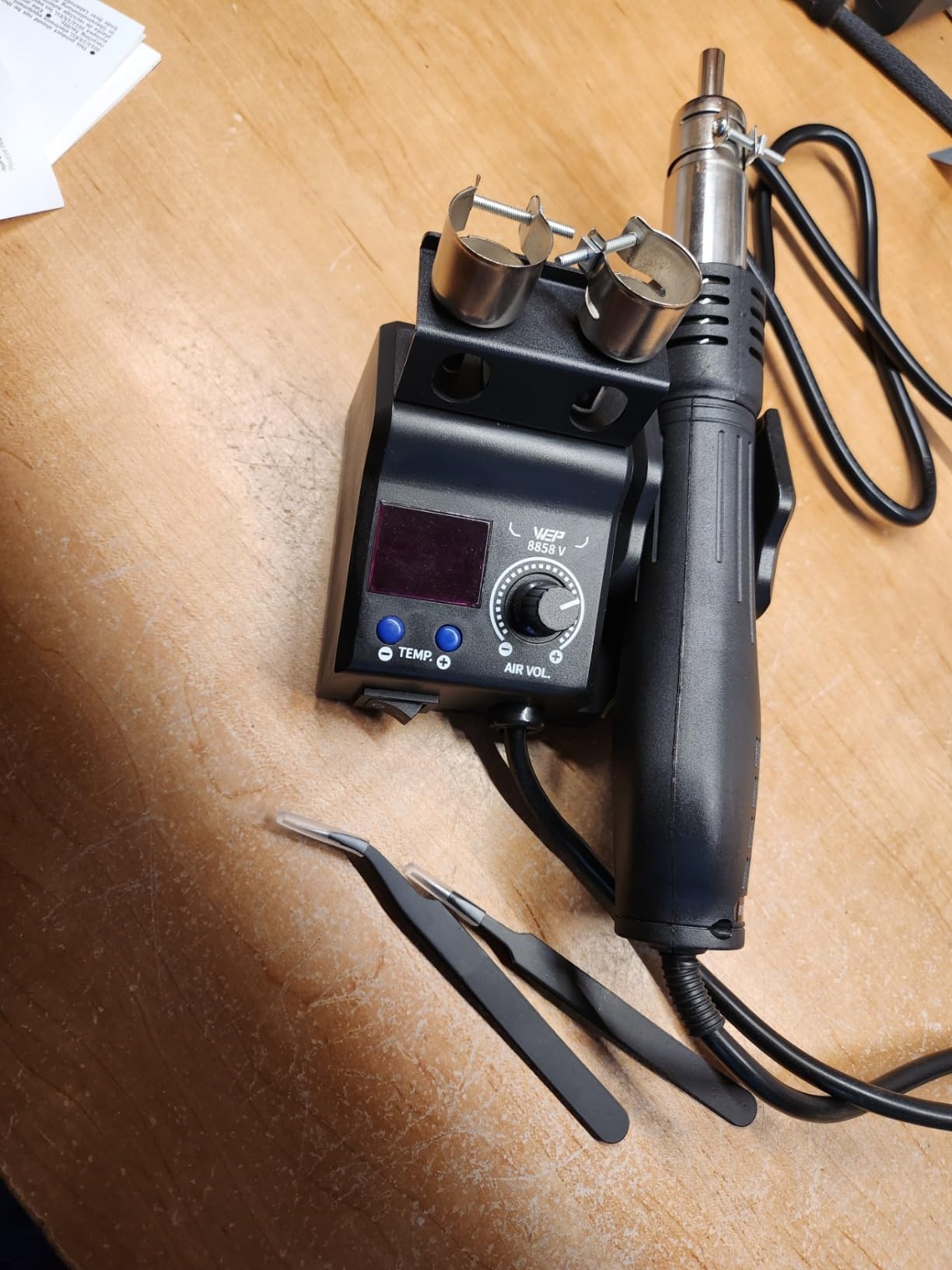 WEP 8858-V Hot Air Rework Station Kit with Compact Size, Integrated Nozzle Holder, 3 Nozzles, 2 Tweezers, Adjustable Temperature& Air Volume, PID Program, °C/°F Conversion and More customer photo 2
