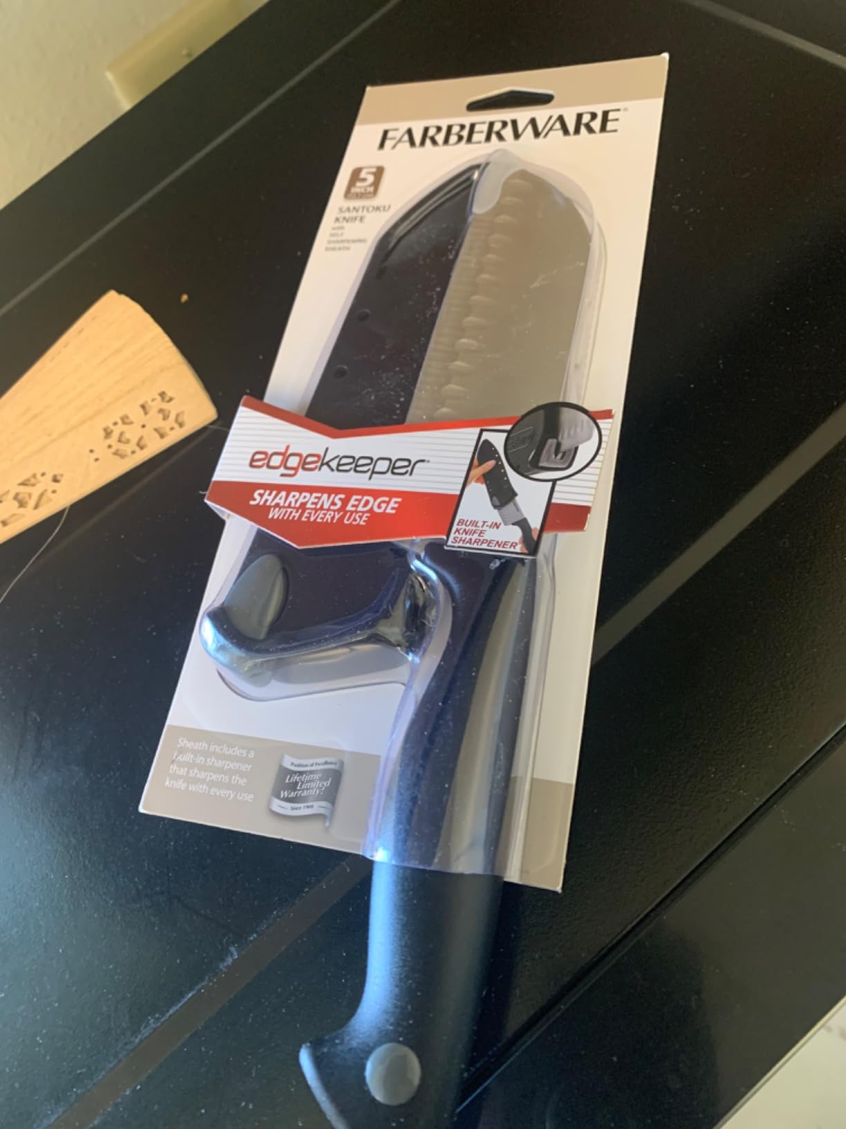 Farberware EdgeKeeper 5-Inch Santoku Knife with Sharpening Cover customer photo 2