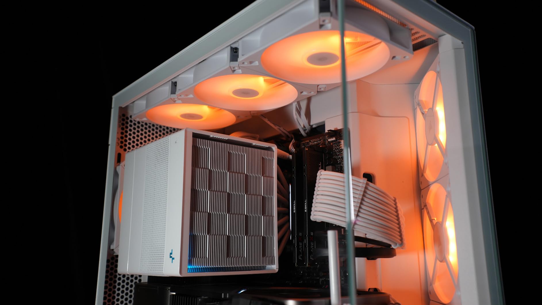 NZXT H6 Flow | CC-H61FW-01 | Compact Dual-Chamber Mid-Tower Airflow Case | Panoramic Glass Panels | High-Performance Airflow Panels | Includes 3 x 120mm Fans | Cable Management | White | Compact dual-chamber ATX case with panoramic glass and 3 included 120mm fans. Airflow-optimized for clean, cool builds. customer photo 2