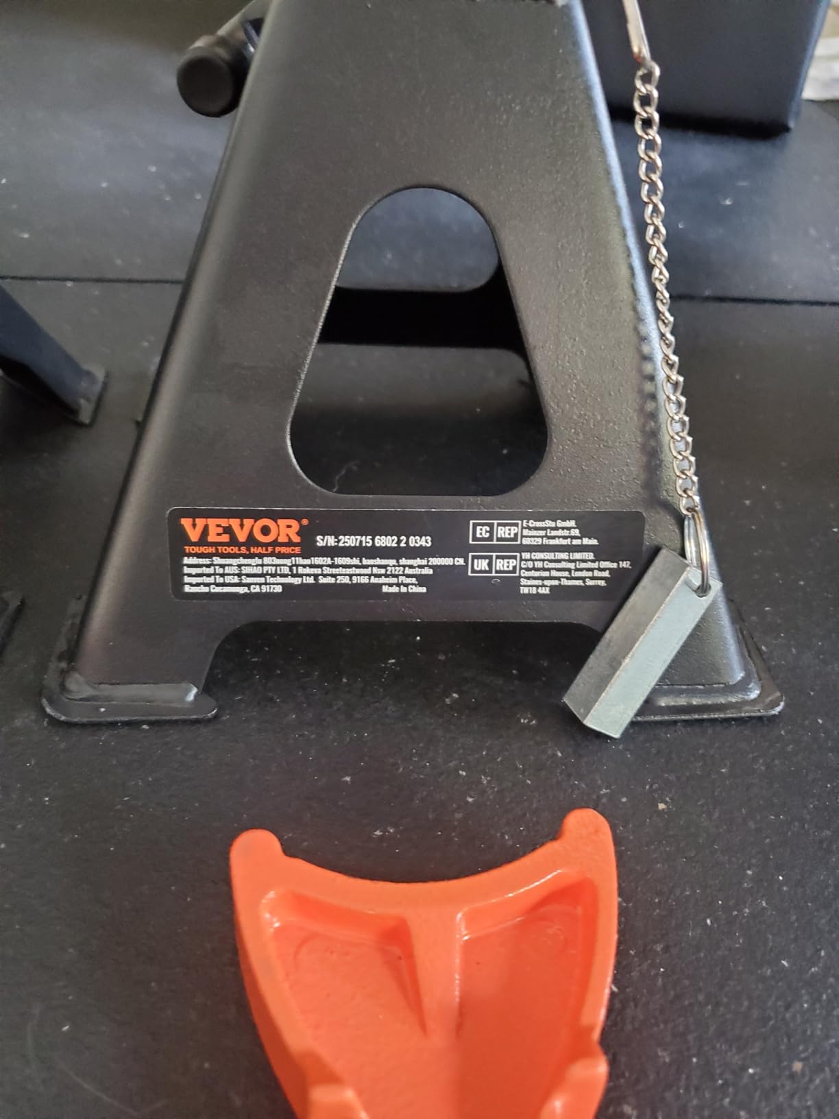 VEVOR Jack Stands, 3 Ton (6,000 lbs) Capacity Car Jack Stands Double Locking, 10.8-16.3 inch Adjustable Height, for Lifting SUV, Pickup Truck, Car and UTV/ATV, Red, 1 Pair customer photo 1