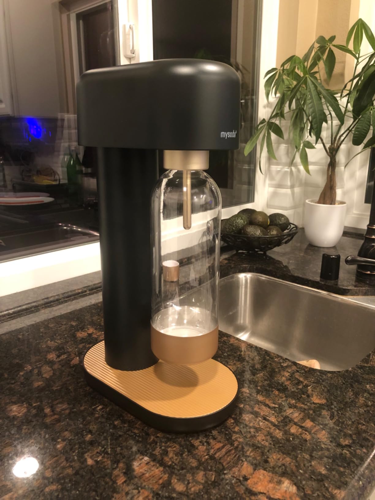 Mysoda Ruby 2 Sparkling Water Maker - with 1L Bottle - Black Copper customer photo 2