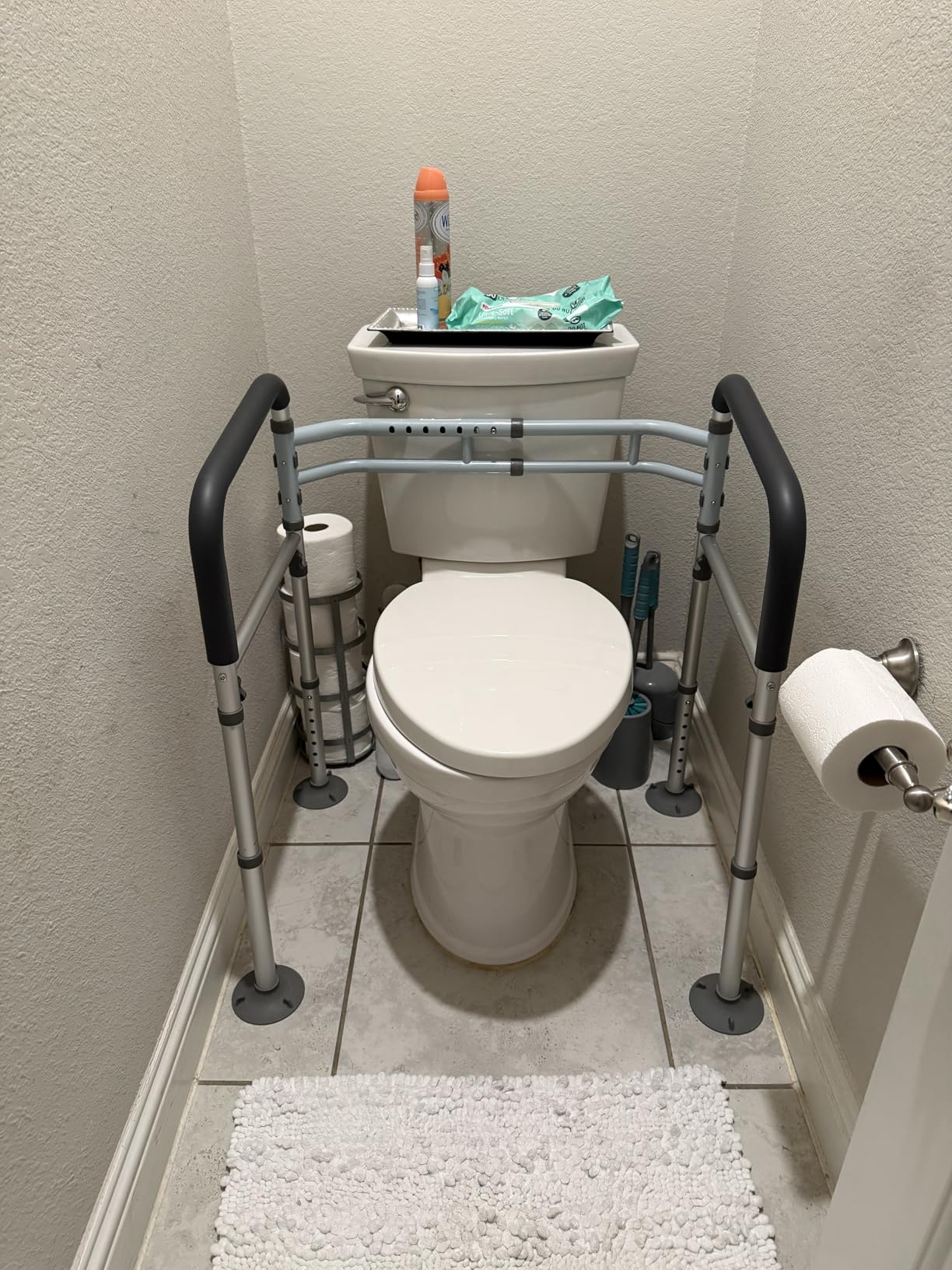 Lianjindun Toilet Safety Rails, 350 lbs, Adjustable Height & Width customer photo 2