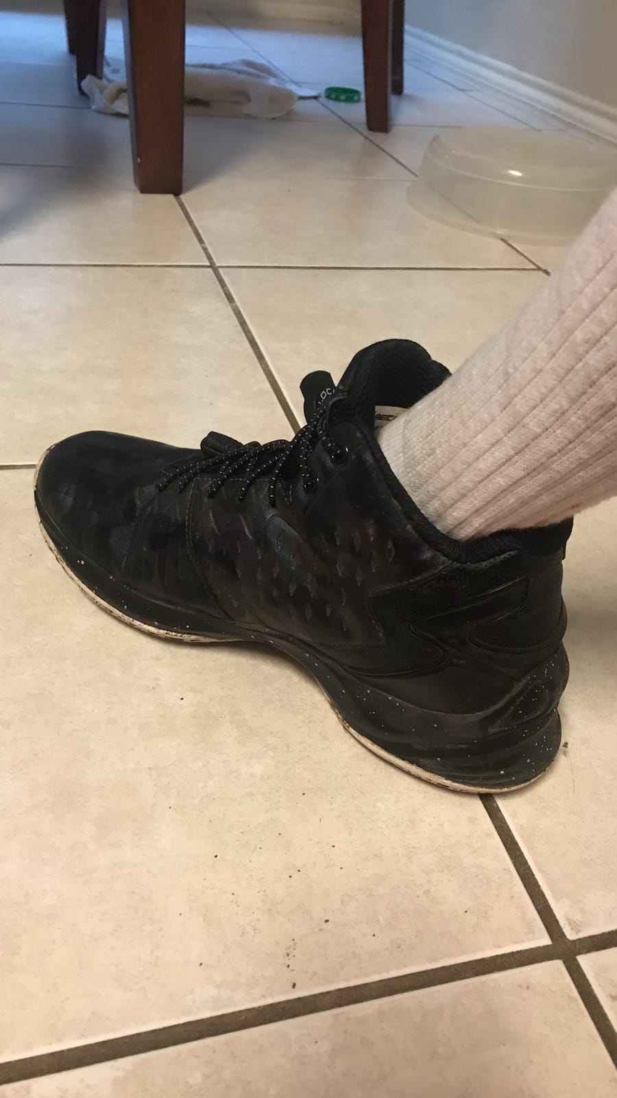 Beita High Upper Basketball Shoes for Men Sneakers Breathable Sports Shoes Anti Slip customer photo 1