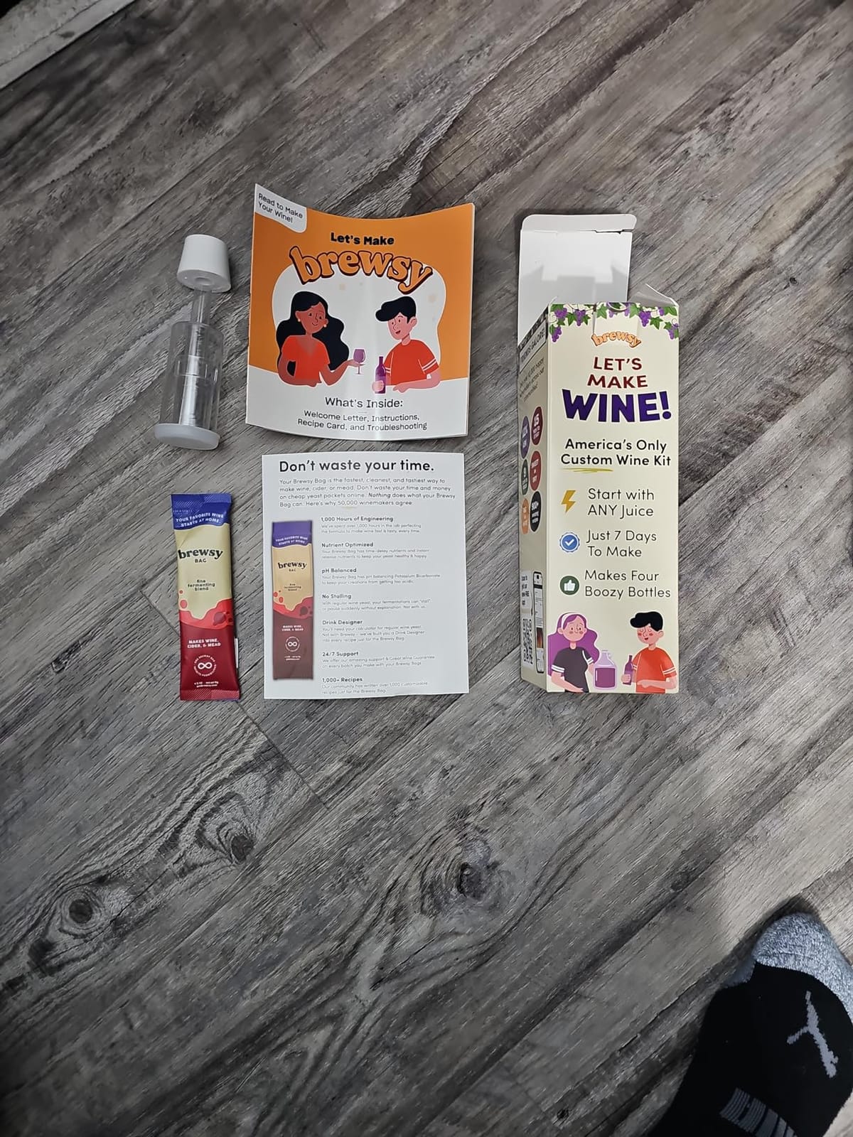 Brewsy Starter Kit for Wine Making - Custom Wine Kit - 4 Bottles in 9 Days - Red or White Wine - Use Any Juice customer photo 1