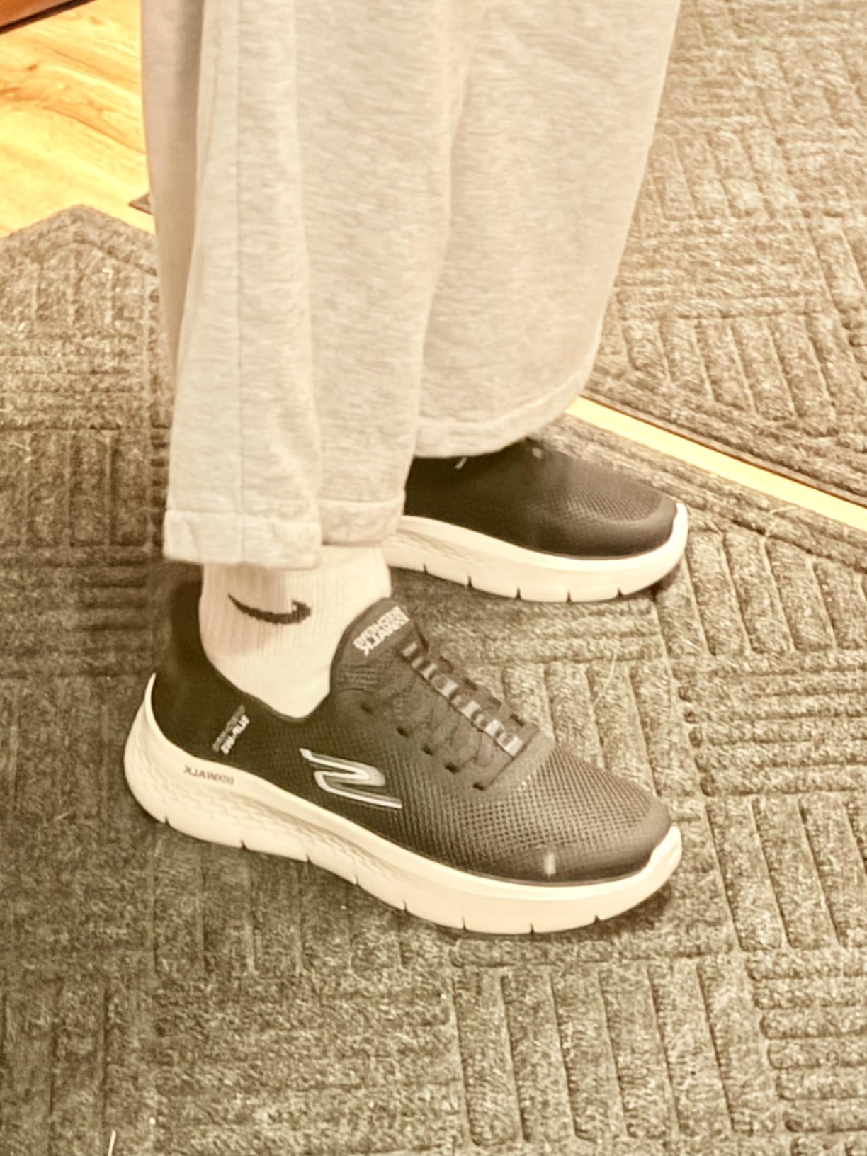 Skechers Women's Go Walk Flex Grand Entry | Hands Free Slip-Ins, Air-Cooled Memory Foam Insole, ULTRA GO Cushioning, Machine Washable, Vegan customer photo 2