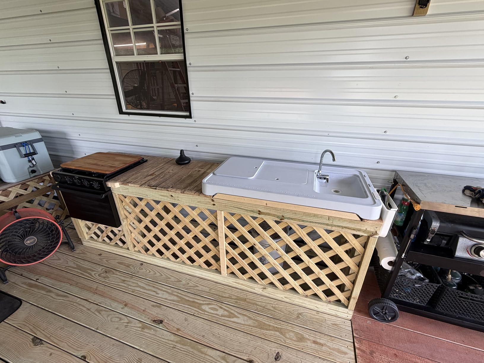 Allpop Fish Cleaning Table with 2 Sinks, 42.5'' Portable Folding Camping Fish Station with Foldable Faucet, Drainage Hose, Sprayer, Grid Rack, Storage Box, Drawer & Grooves for Picnic, White customer photo 1