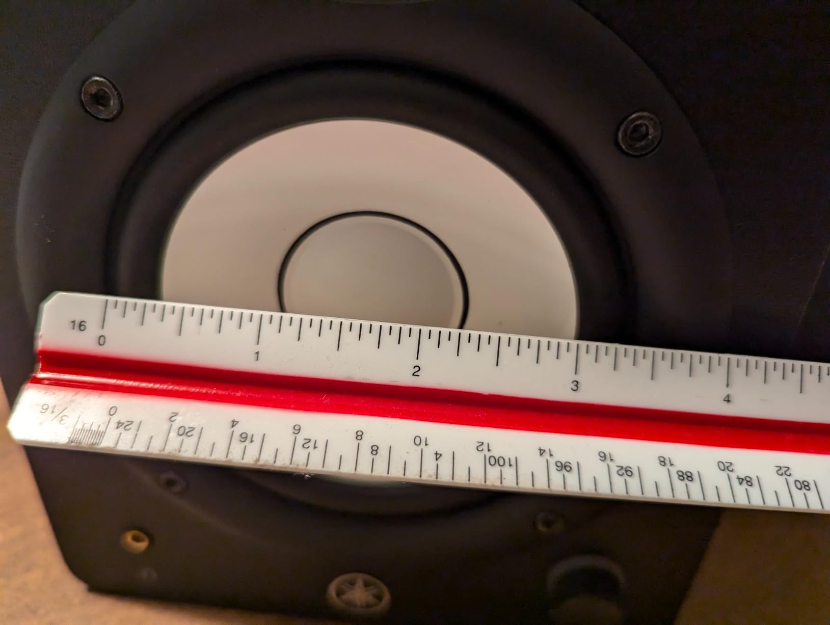 Yamaha HS4 Powered Studio Monitor in Black, Pair (HS4 B) customer photo 1