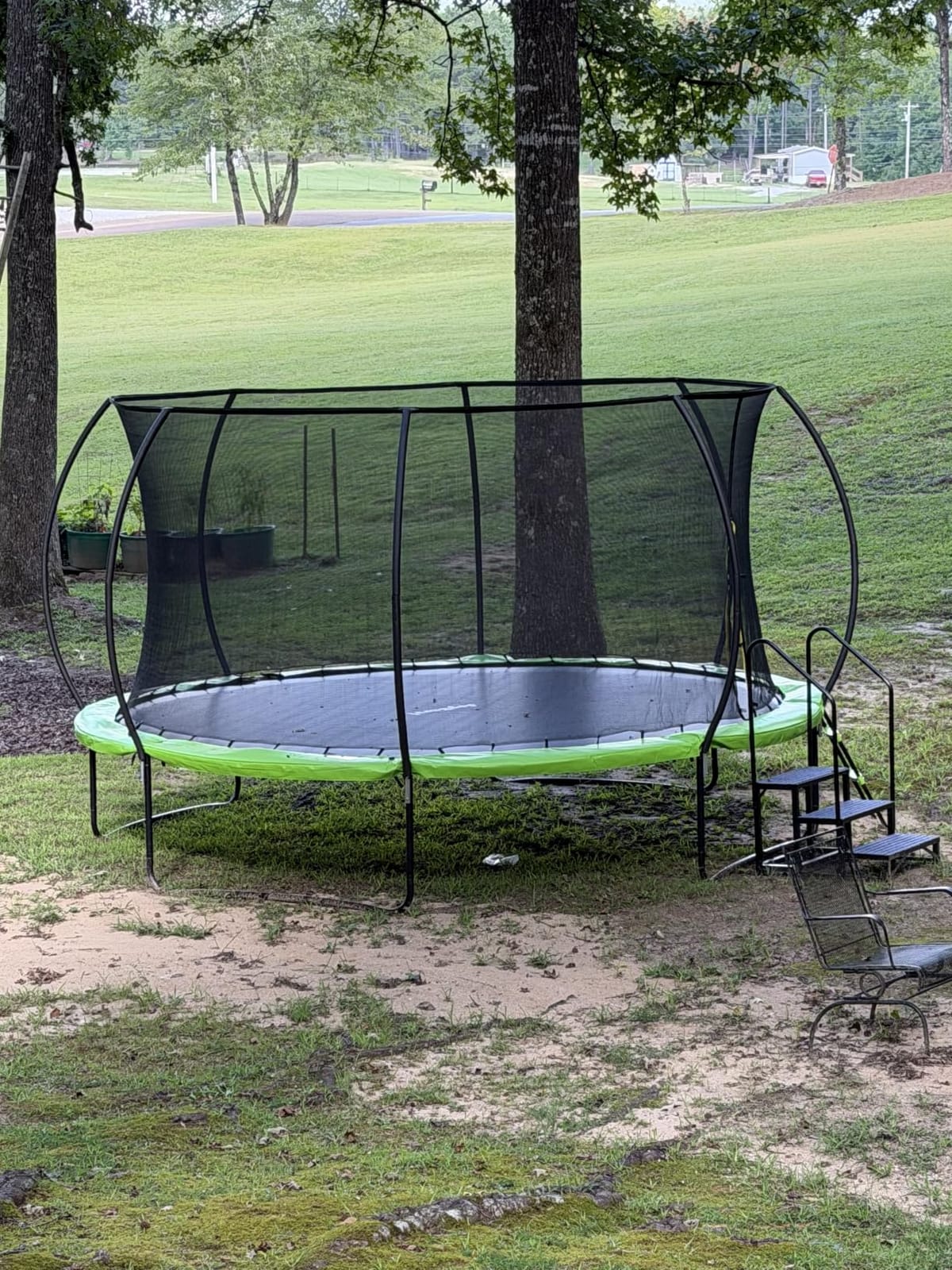 JoyBerri Outdoor Trampoline – with LED Lights, Net, Ladder, ASTM Certified customer photo 1