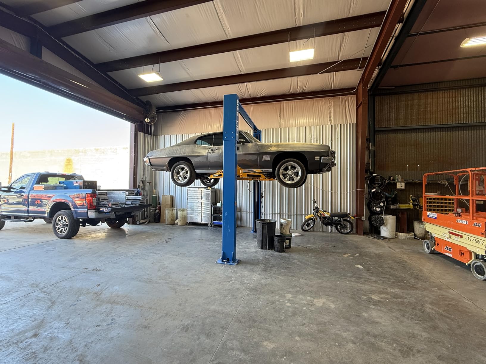 ME 11000lbs Double S Design Two Post Lift Car Lift Automotive Lift customer photo 2