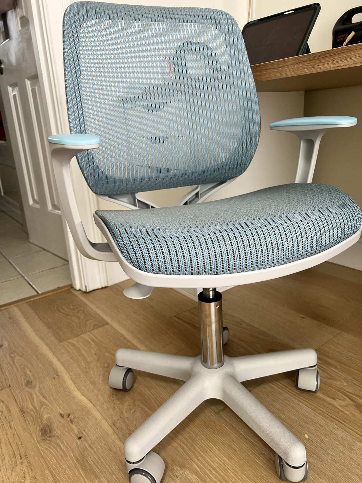 Costzon Kids Desk Chair, Height Adjustable Children Study Computer Chair with Armrests, Sit-Brake Casters, Swivel Mesh Task Chair for Boys Girls Teens Students, Kids Chair for Home, Office, School customer photo 2