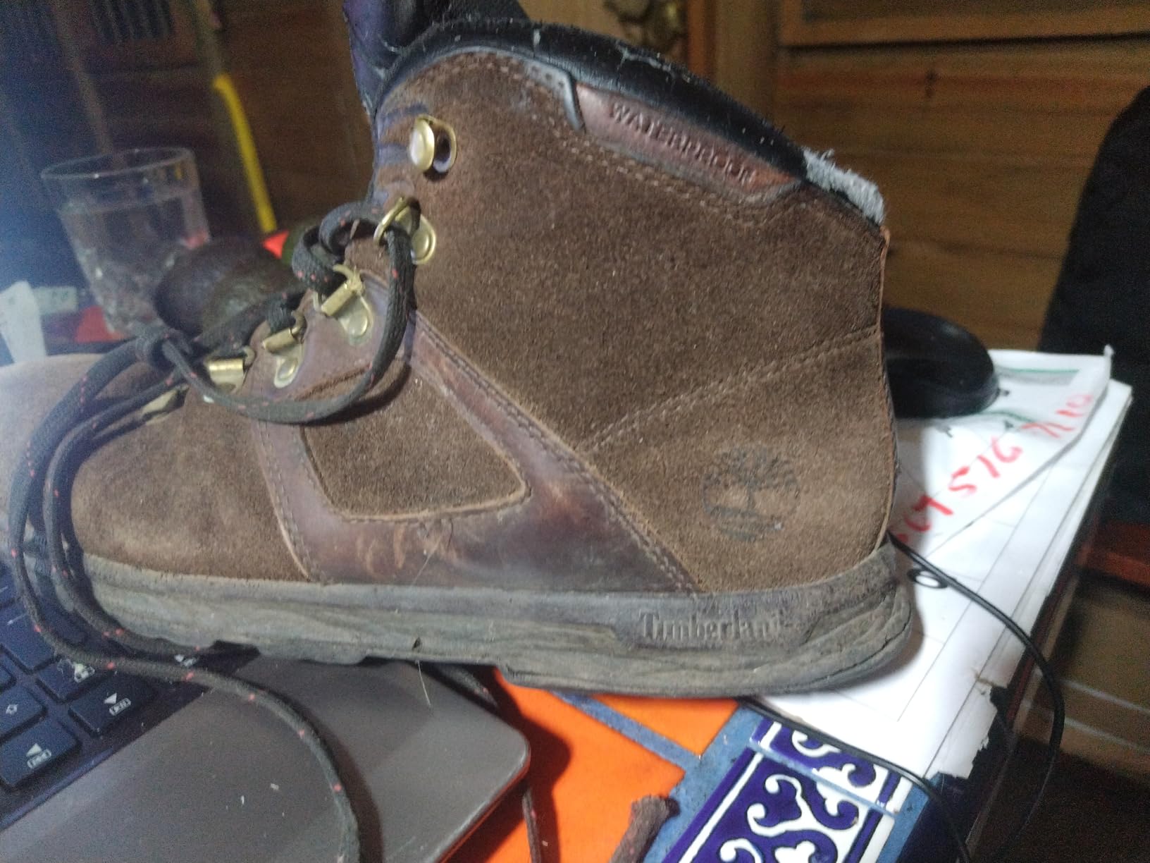 Timberland Men's Flume Mid Waterproof Hiking Boot customer photo 2