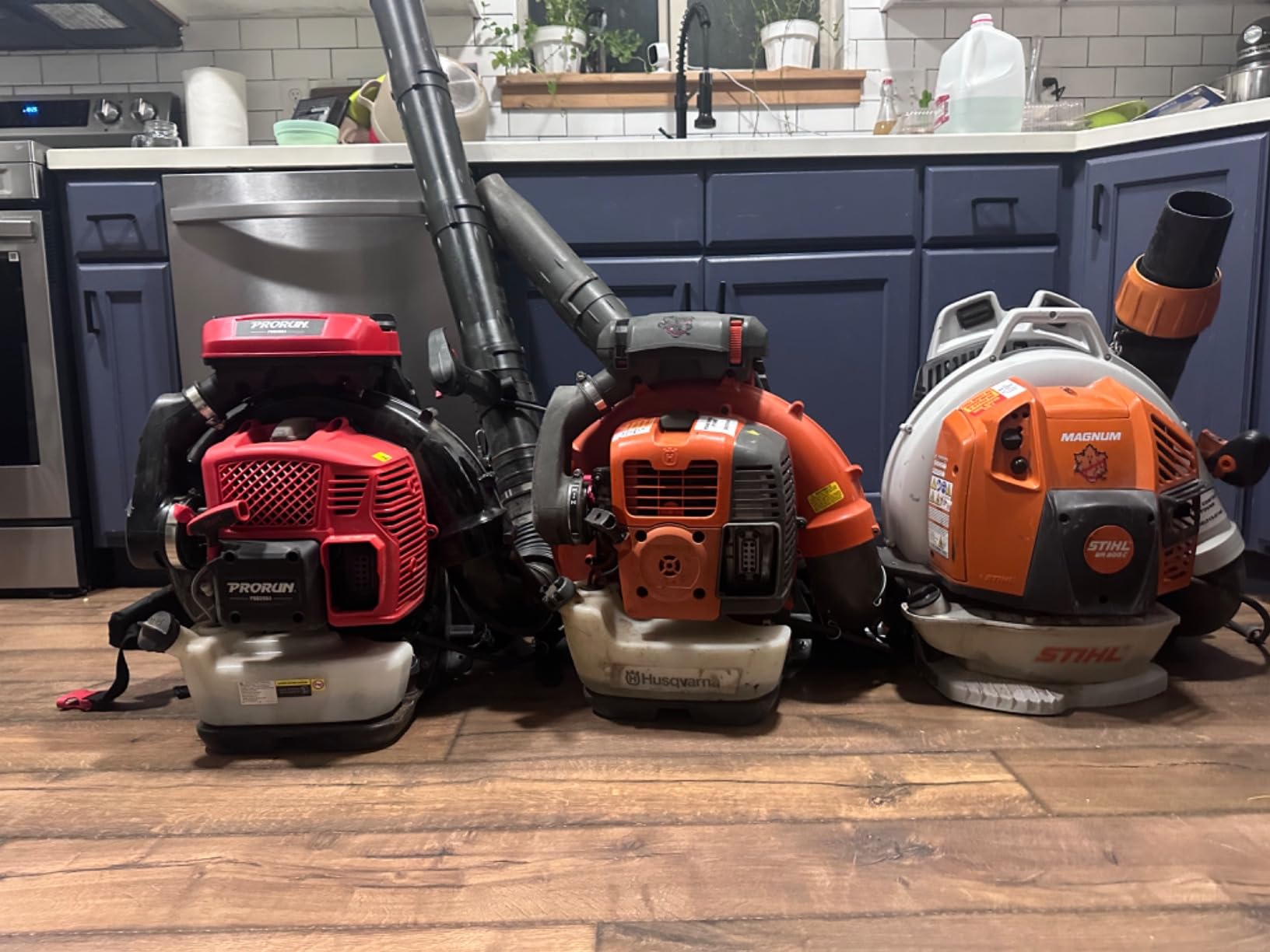 PRORUN 75.6cc 1020 CFM 240 MPH Gas-Powered 2-Cycle Backpack Leaf Blower, PBB2884 customer photo 2