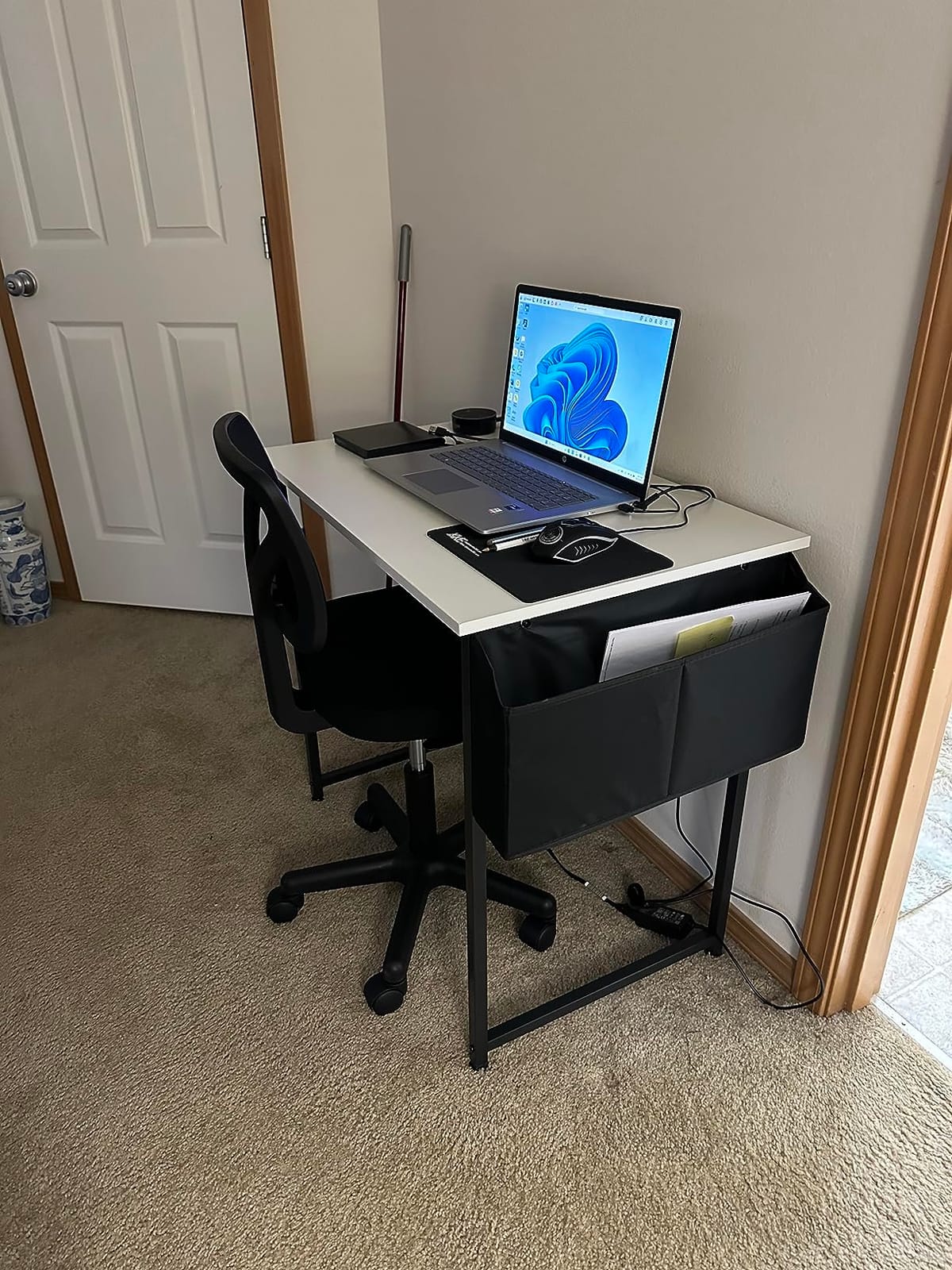 DLisiting Small Desk with Drawers for Bedroom, 32 Inch Kids Desk with 2 Fabric Drawers for Small Space, Study Writing Table PC Desks, Black customer photo 1