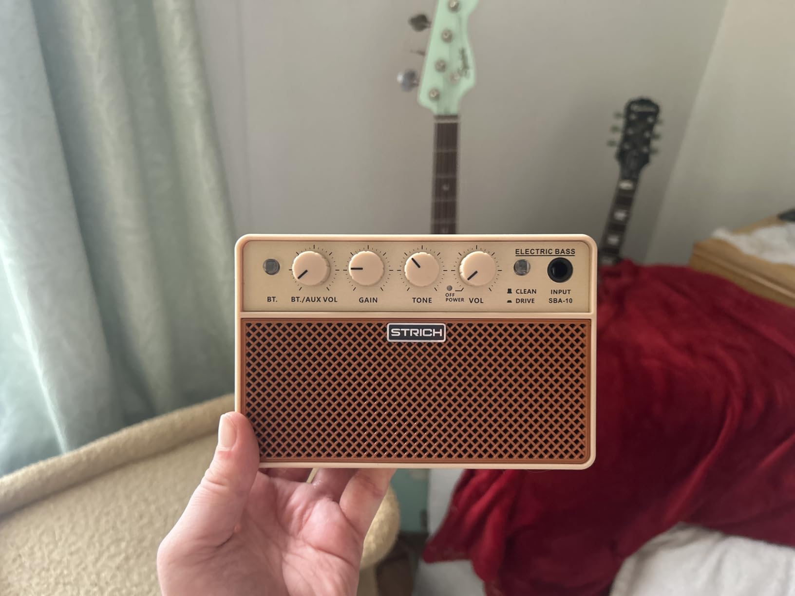 STRICH 2 x 5W Mini Bass Practice Amp, Rechargeable, Clean/Drive, Brown customer photo 1
