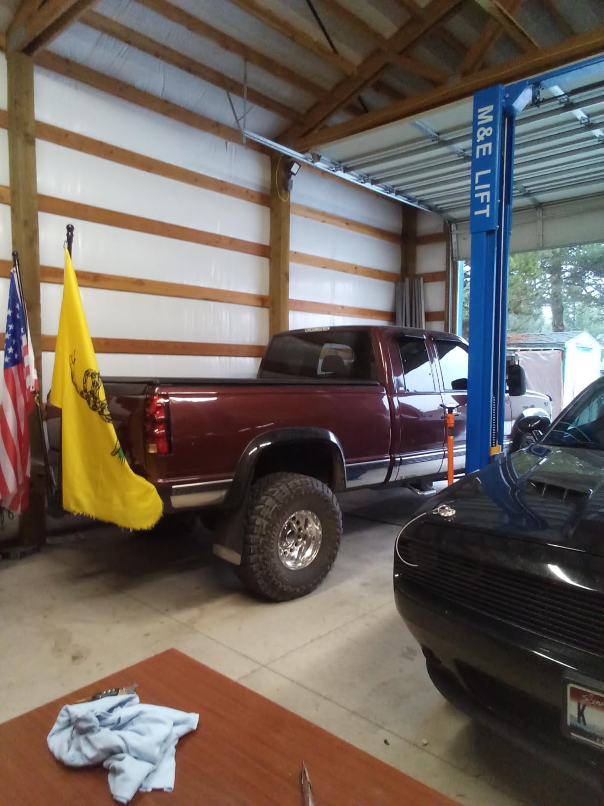 2 Post Lift 11000lbs Two Post Lift Auto Lift Car Lift Hoist Equipment LM1100S customer photo 1