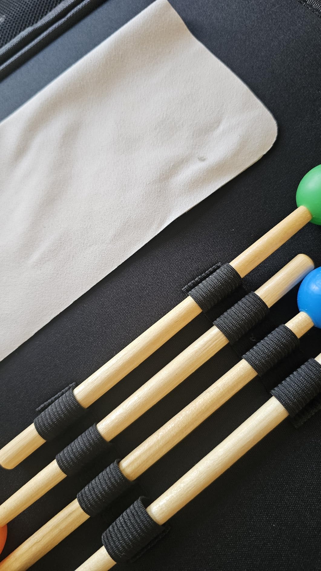 Chakra Tuning Forks Set for Healing, 7 Chakra+1 Soul Purpose Weighted Tuning Forks for DNA Healing, Chakra, Sound Therapy etc, Multicolour(126.22 Hz, 136.1 Hz, 141.27 Hz, 172.06 Hz etc) customer photo 2