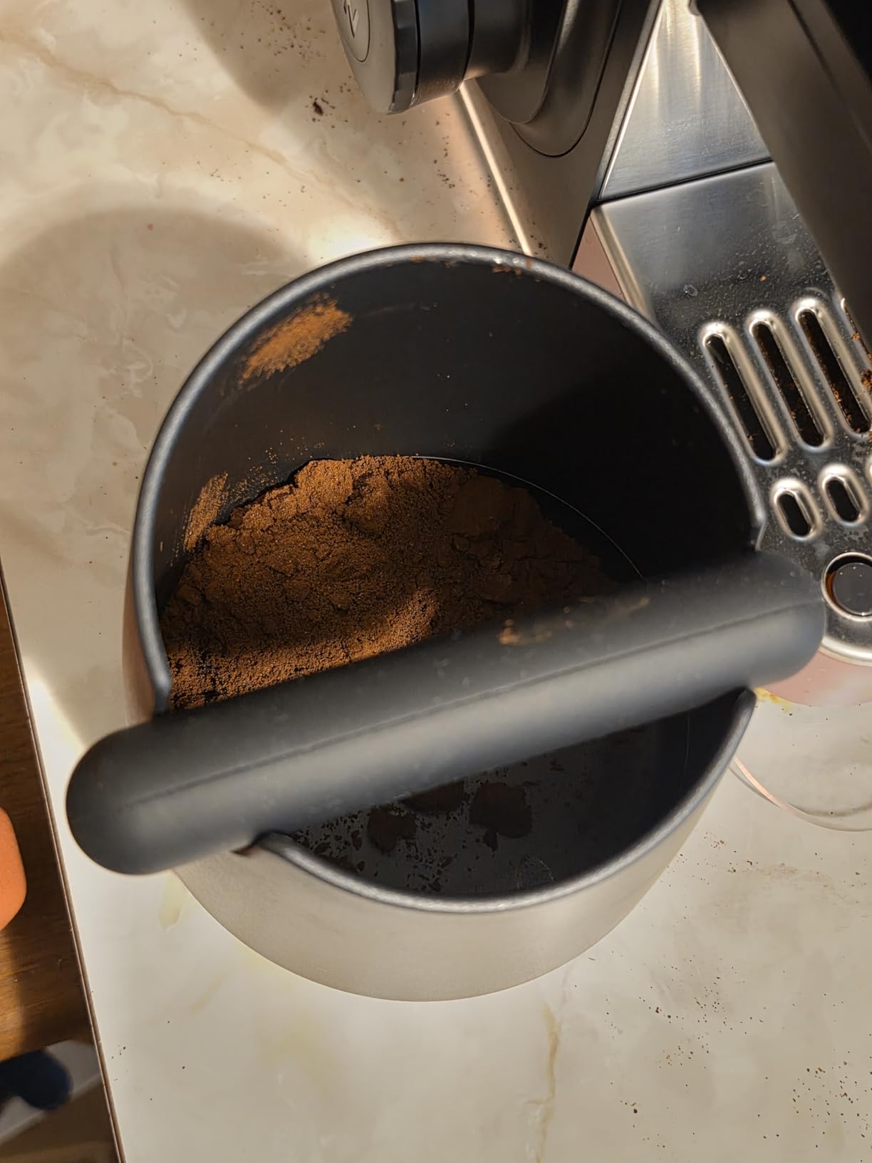 IAOSEN Knock Box Large Capacity Design Espresso Knock Box Shock-absorbent Knock Box Espresso with Removable Knock Bar and Non-Slip Base Espresso Accessories for Home/Office customer photo 1