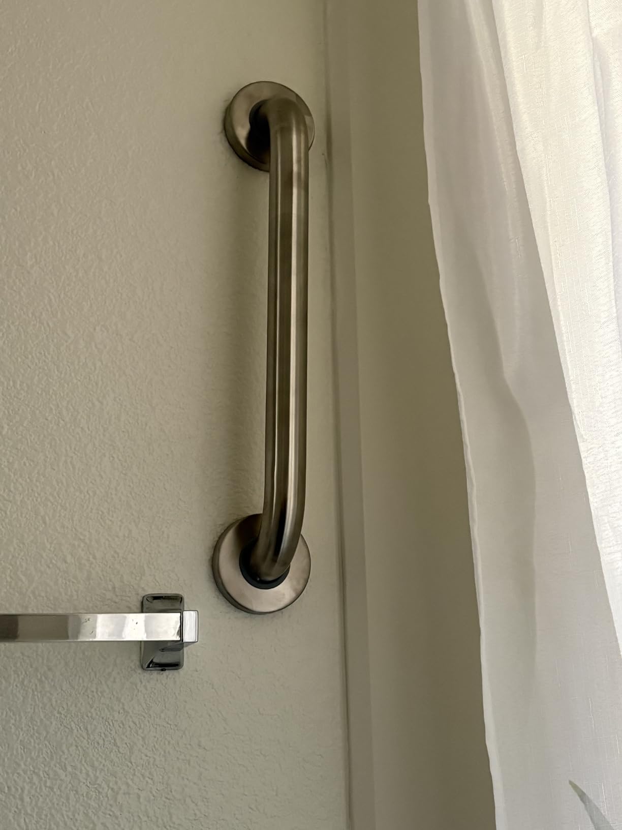 AmazerBath Grab Bars for Bathtubs and Showers Anti Slip, 24