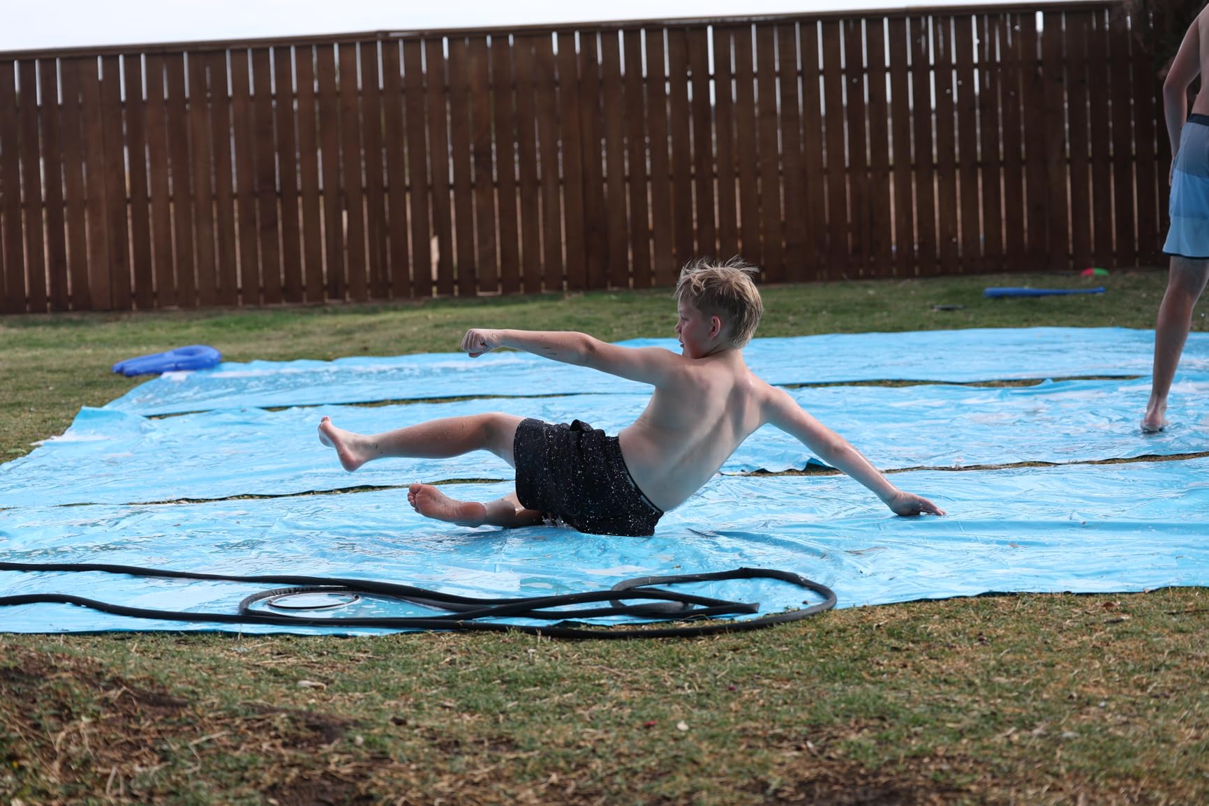 Slip Water Slide, 40FT Giant Slip Water Slides for Kids Backyard, Heavy Duty Slip and Water Slide for Kids Adults Waterslides Backyard Summer Outdoor Toys with 14 Stakes and 2 Inflatable Bodyboards customer photo 1