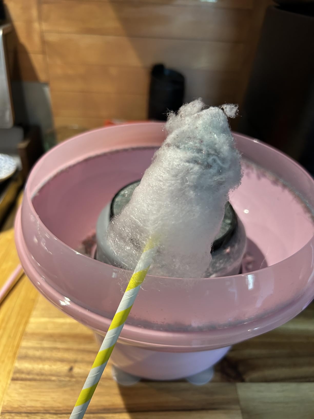 Cotton Candy Machine, Mini Cotton Candy Maker for Kids, Pink Vintage Candy Maker for Christmas Gift, Home, Birthday Family Party, Includes 20 Cotton Candy Sticks & Sugar Scoop customer photo 1