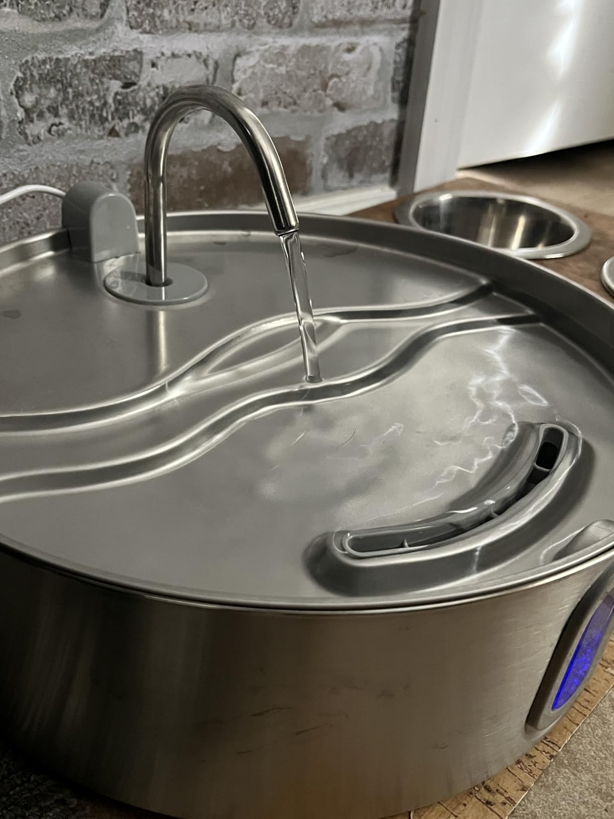 Smartoo 7L/236oz Stainless Steel Dog Water Fountain for Large Dogs & Cats customer photo 1