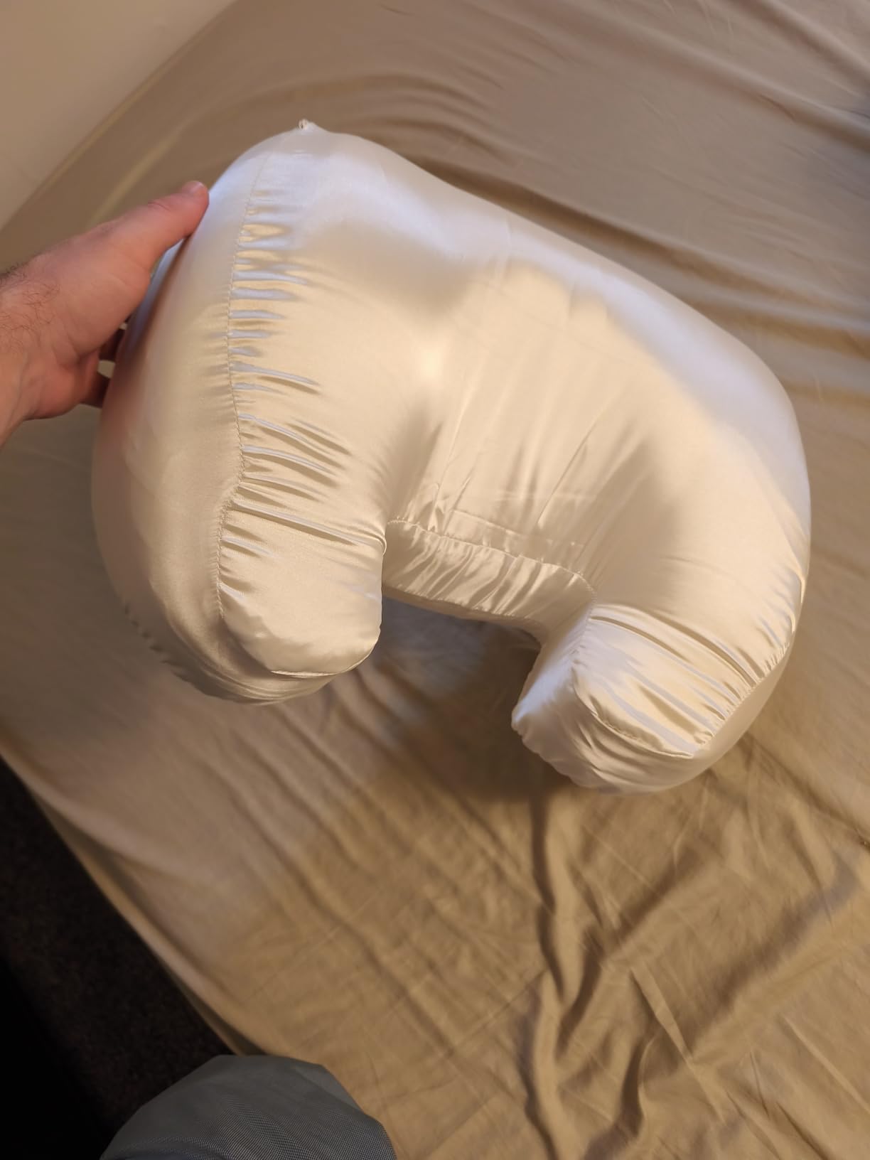 The Best Back Sleeper Pillow, Sleep on Your Back Comfortably customer photo 2