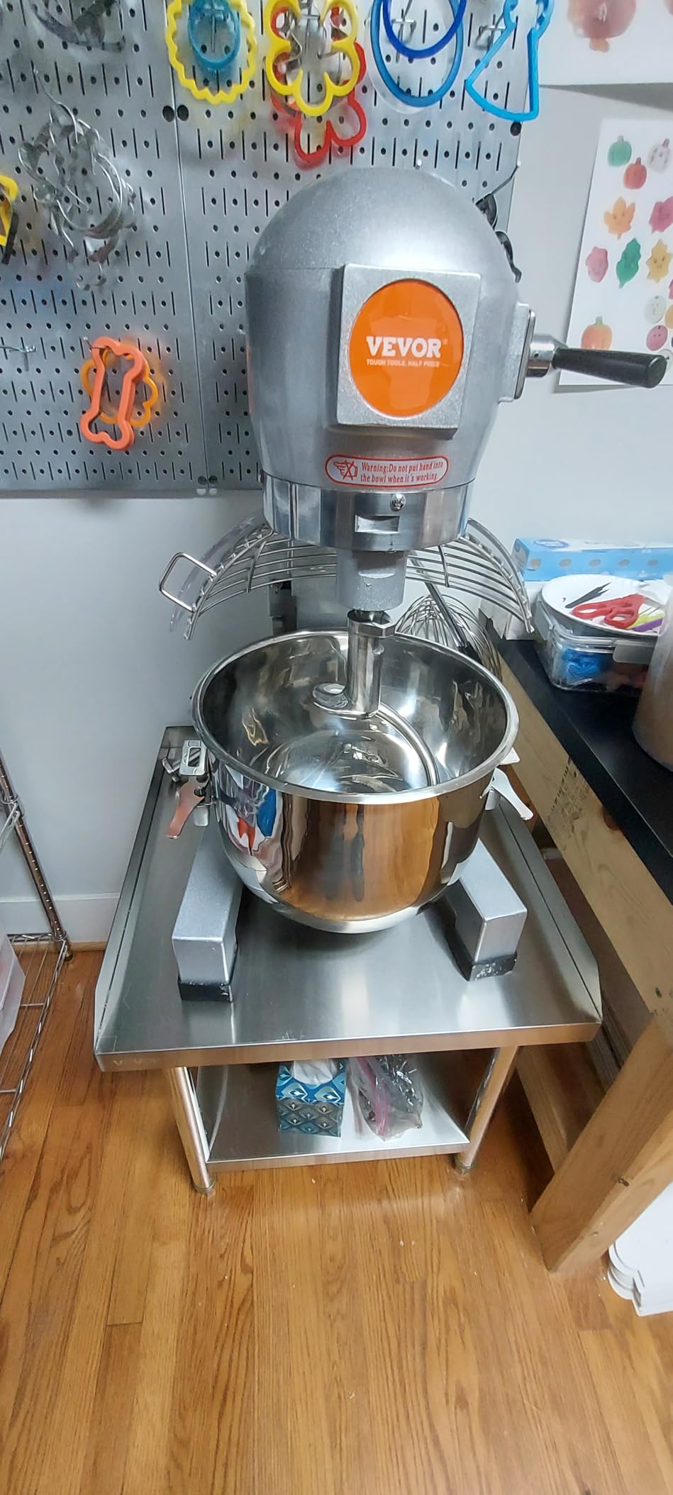 VEVOR Commercial Food Mixer 30Qt, Commercial Mixer with 3 Adjustable Speeds, 1100W Dough Mixer,Commercial Stand Mixer with Stainless Steel Bowl customer photo 2