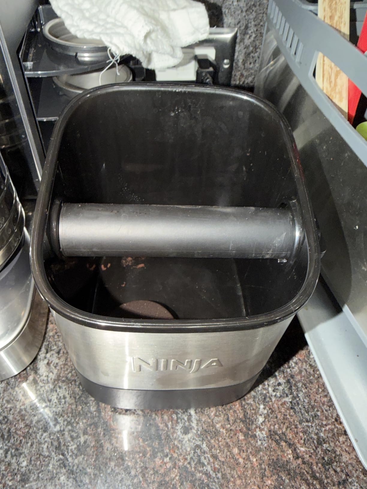 Ninja Luxe Café Knock Box, Holds 10 Double Shot Pucks, XSKKNOCKBOX customer photo 1