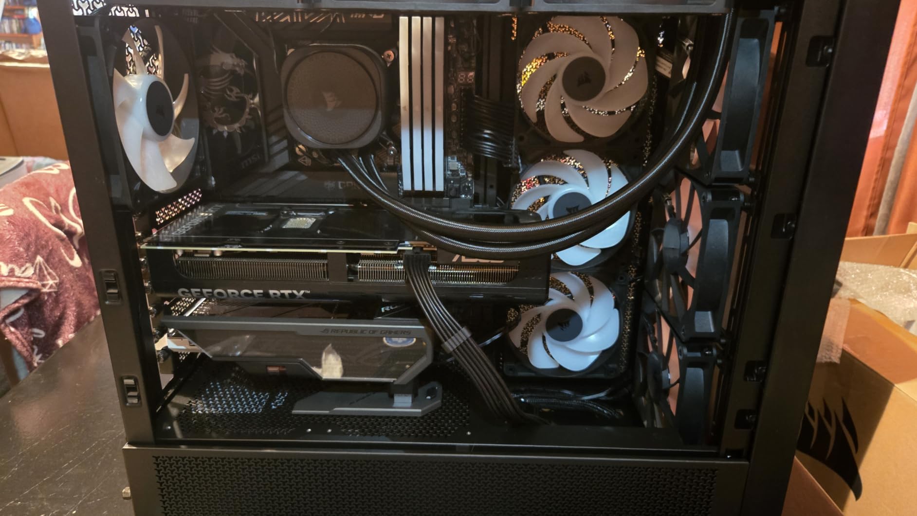 CORSAIR Nautilus 360 RS ARGB Liquid CPU Cooler – 360mm AIO – Low-Noise – Direct Motherboard Connection – Daisy-Chain – Intel LGA 1851/1700, AMD AM5/AM4 – 3X RS120 ARGB Fans Included – Black customer photo 1