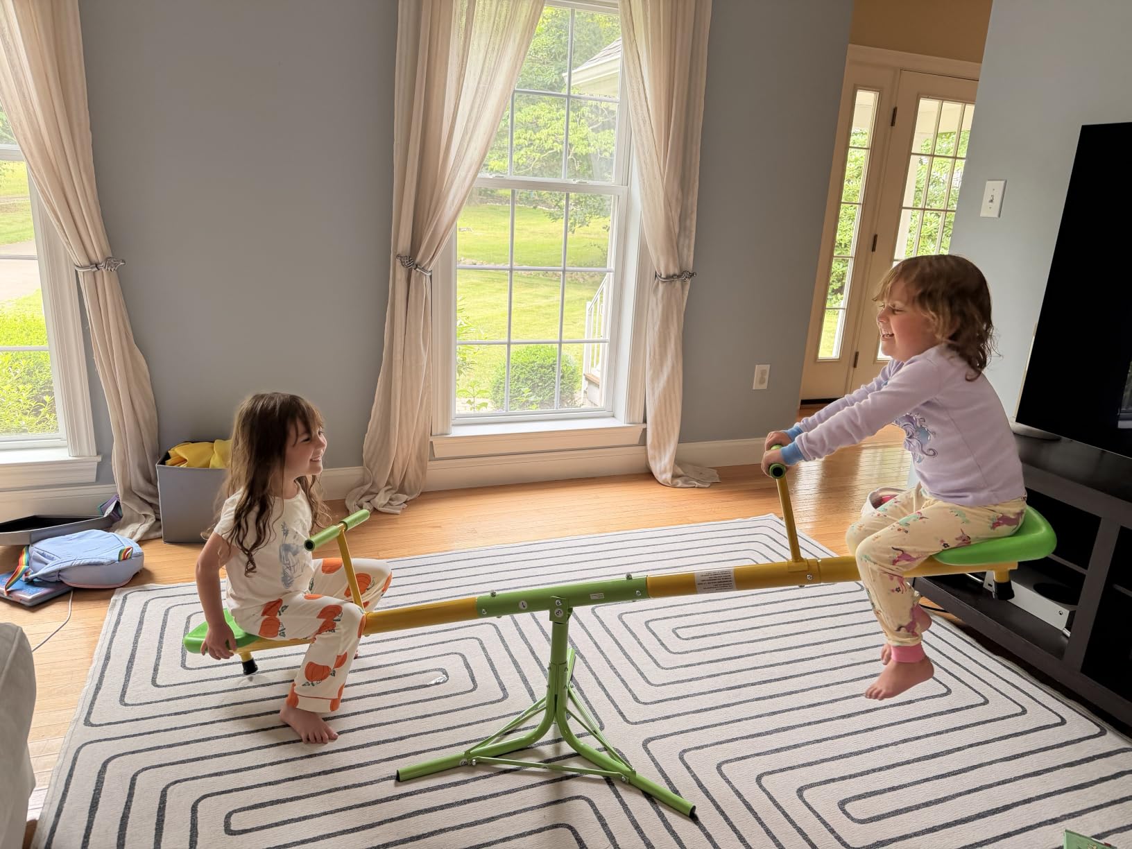 Amictoy Teeter Totter for Kids, 360° Spinning Seesaw, 100 lb Seat customer photo 2