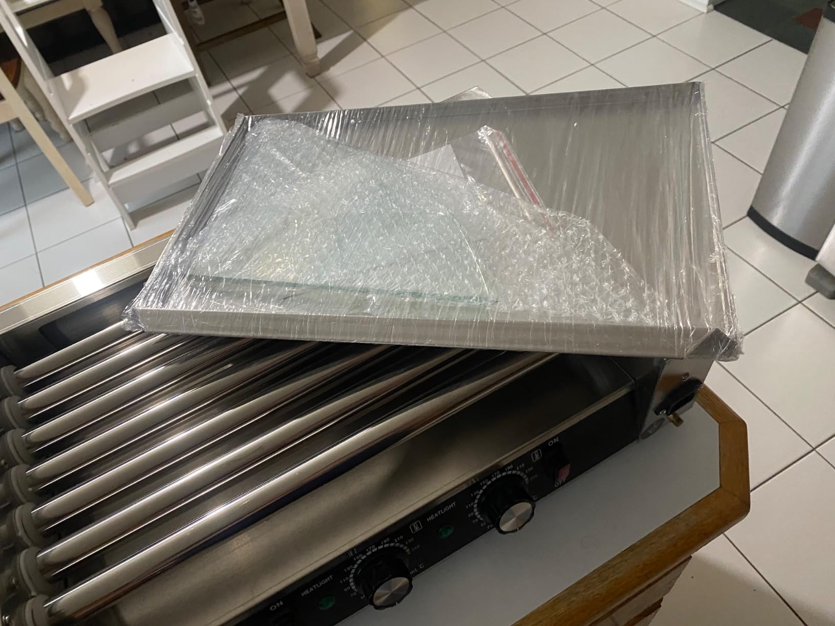 Seeutek Hot Dog Roller 5 Rollers 16 Hot Dogs Capacity 1100W customer photo 2