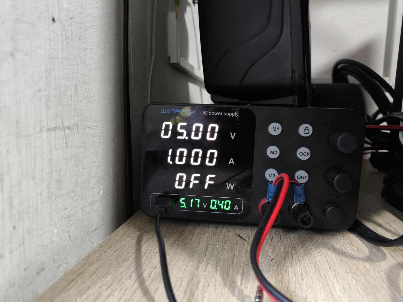 WANPTEK DC Bench Power Supply 30V 10A, Regulated Variable Lab Power Supply with Memory Presets, Encoder Knob,OCP Protection, Output Switch, 4-Digit LED, USB Fast Charge and Key Lock for Repair customer photo 1