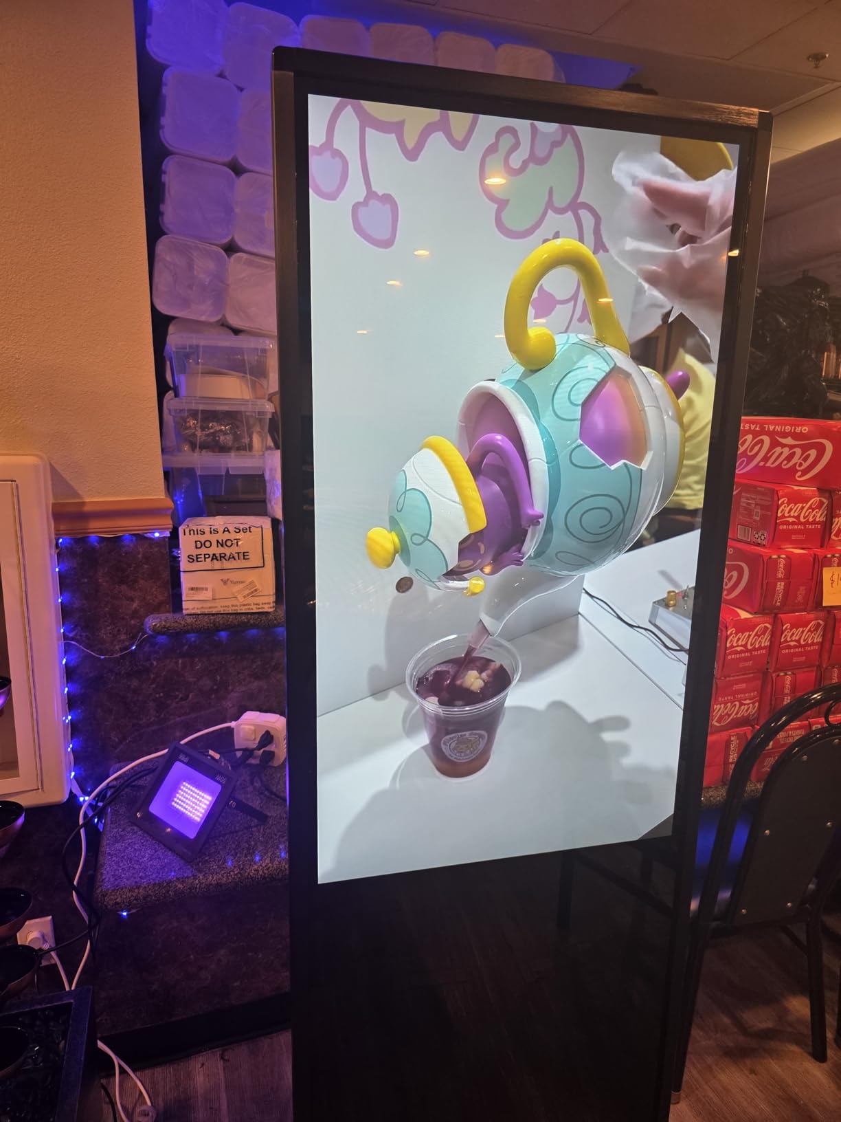 32/43/55/65 Inch Digital Signage Display, LCD Screen Advertising Display Kiosk Interactive Totem Floor Standing Auto AD Player with USB/HDMI/WiFi Android OS (32'' Touch Screen) customer photo 2