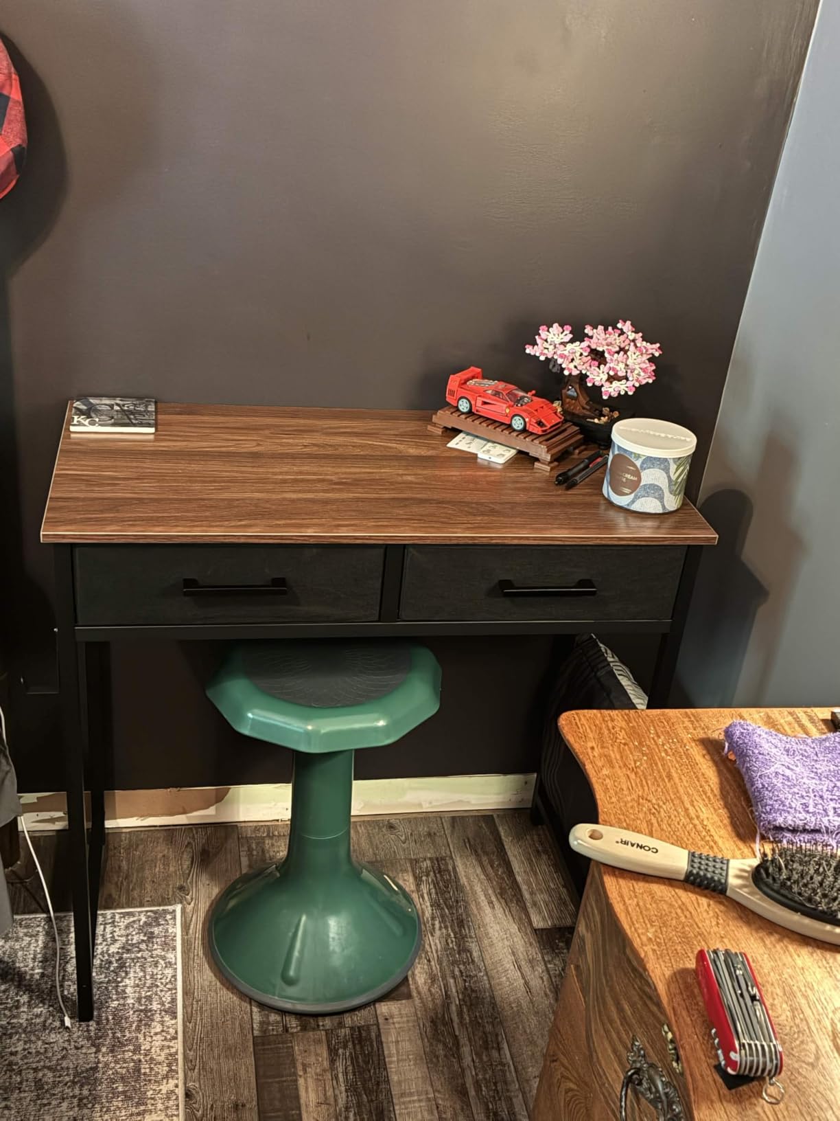 Pamray 32 Inch Small Computer Desk with 2 Drawers for Bedroom Study Writing Home Office Table for Small Spaces Pink customer photo 1