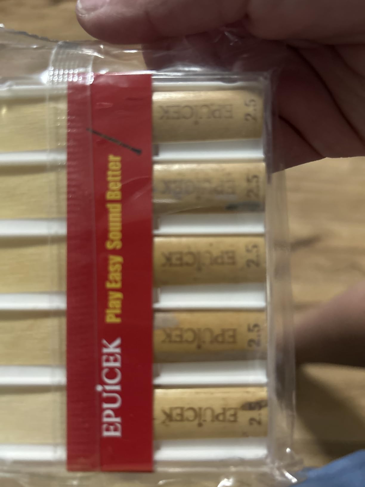Bb Clarinet Reeds, Strength 2.5 for Beginners, 10 Pack customer photo 1