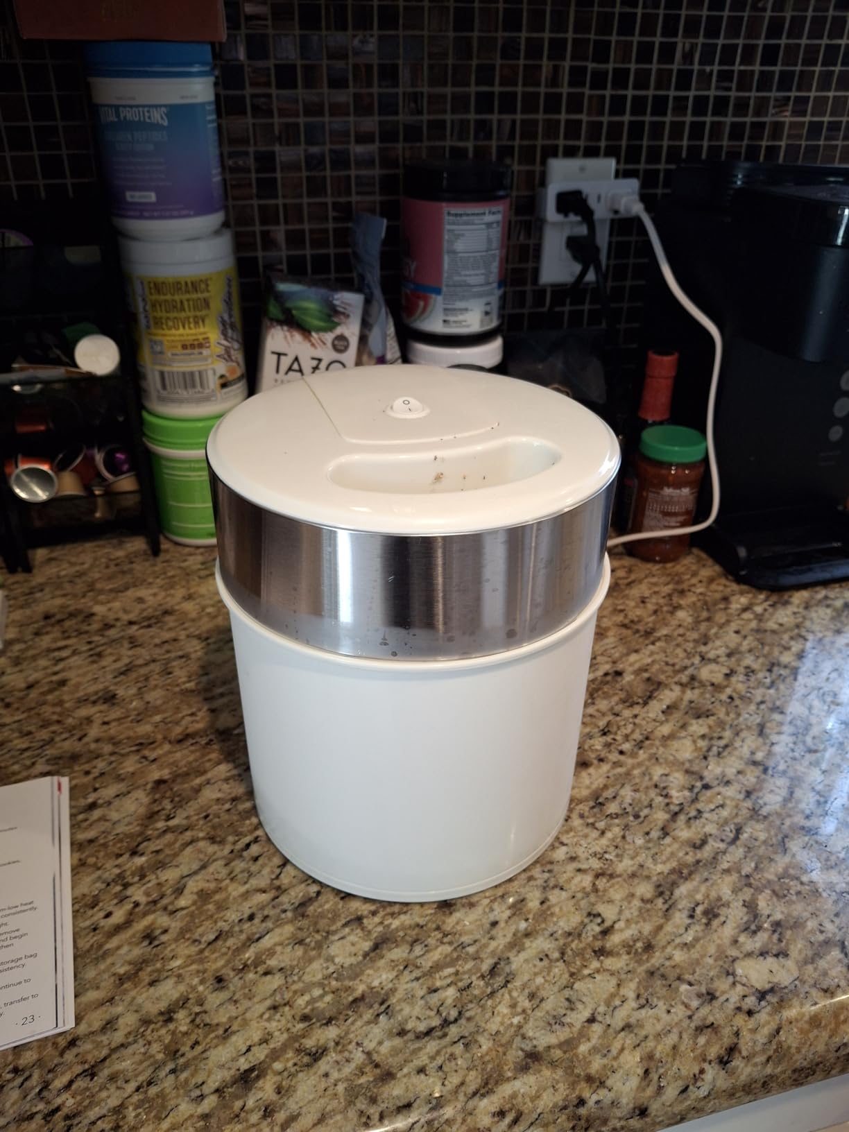 Dash Deluxe Gelato & Ice Cream Maker - HomeMade Dessert Maker with One-Touch Churning - Space-Saving Design & Easy to Clean - 2 Quarts, Cream customer photo 2