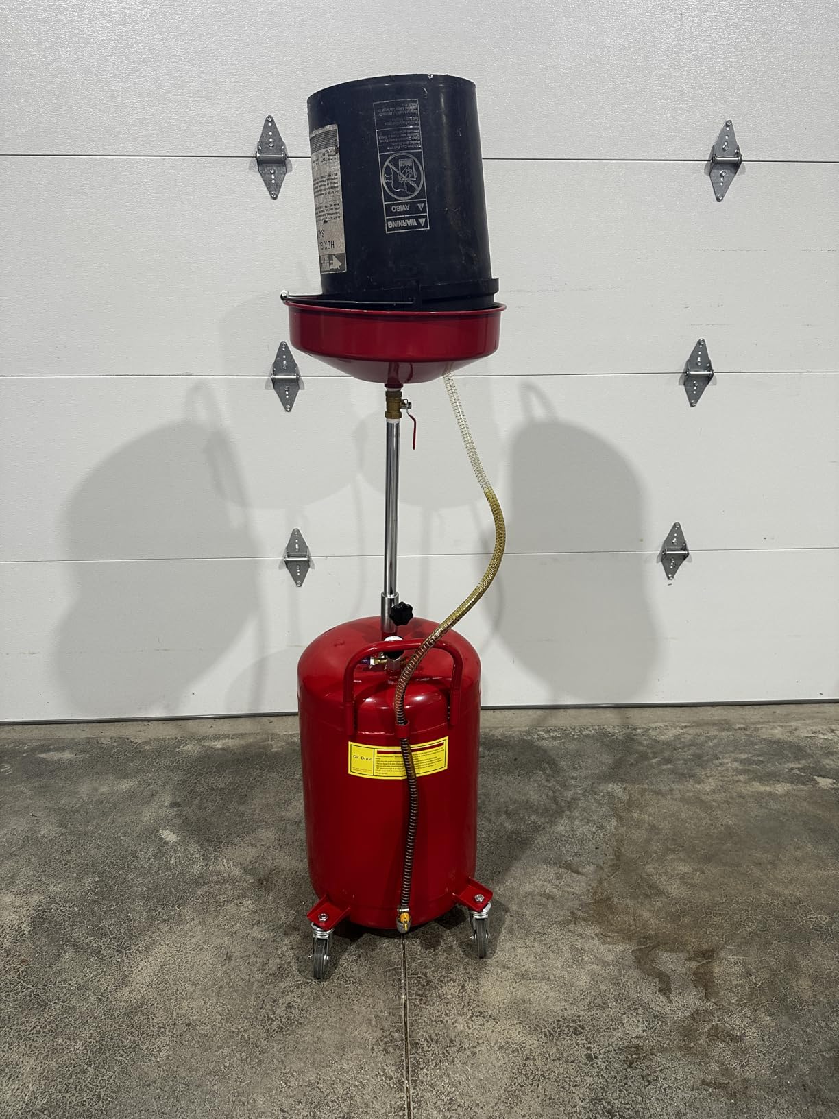 VEVOR 20-Gallon Waste Oil Drain Tank, Air Operated Portable Oil Drainer with Adjustable Funnel Height, Fluid Fuel Transfer Drainage with Wheels, Oil Change Container for Auto Repair Shops, Garages customer photo 1