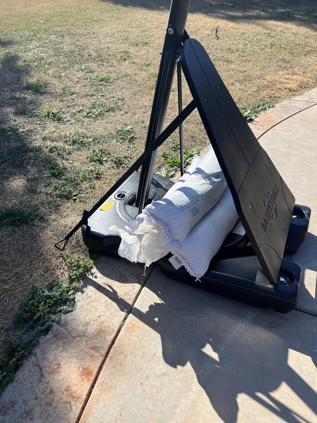 TONBUX Basketball Hoop Outdoor 44/48/54 Inch Shatterproof PC Backboard customer photo 1