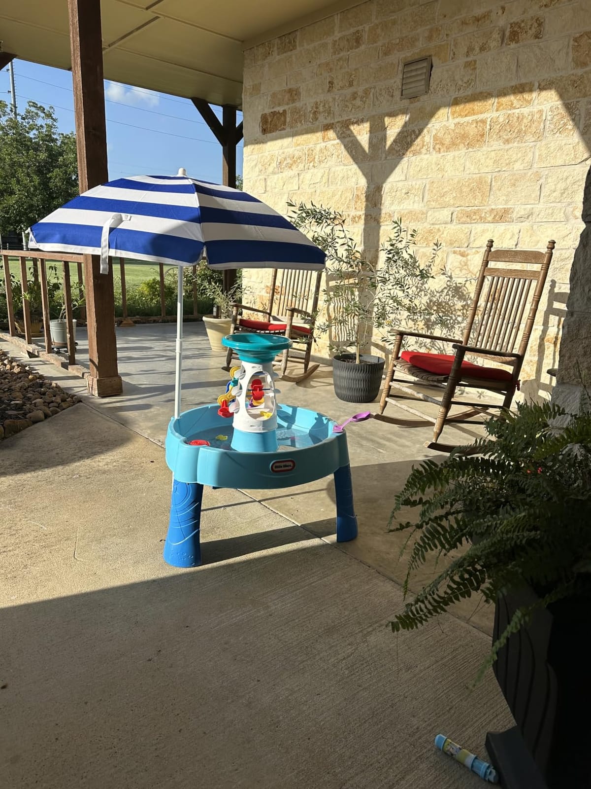 Beach Umbrella for Kids Water Table & Picnic Table Shade, Heavy-Duty Children's Portable Outdoor Umbrella, 47 Inch UV Protection for Sand Play, Camping, Garden and Beach customer photo 1
