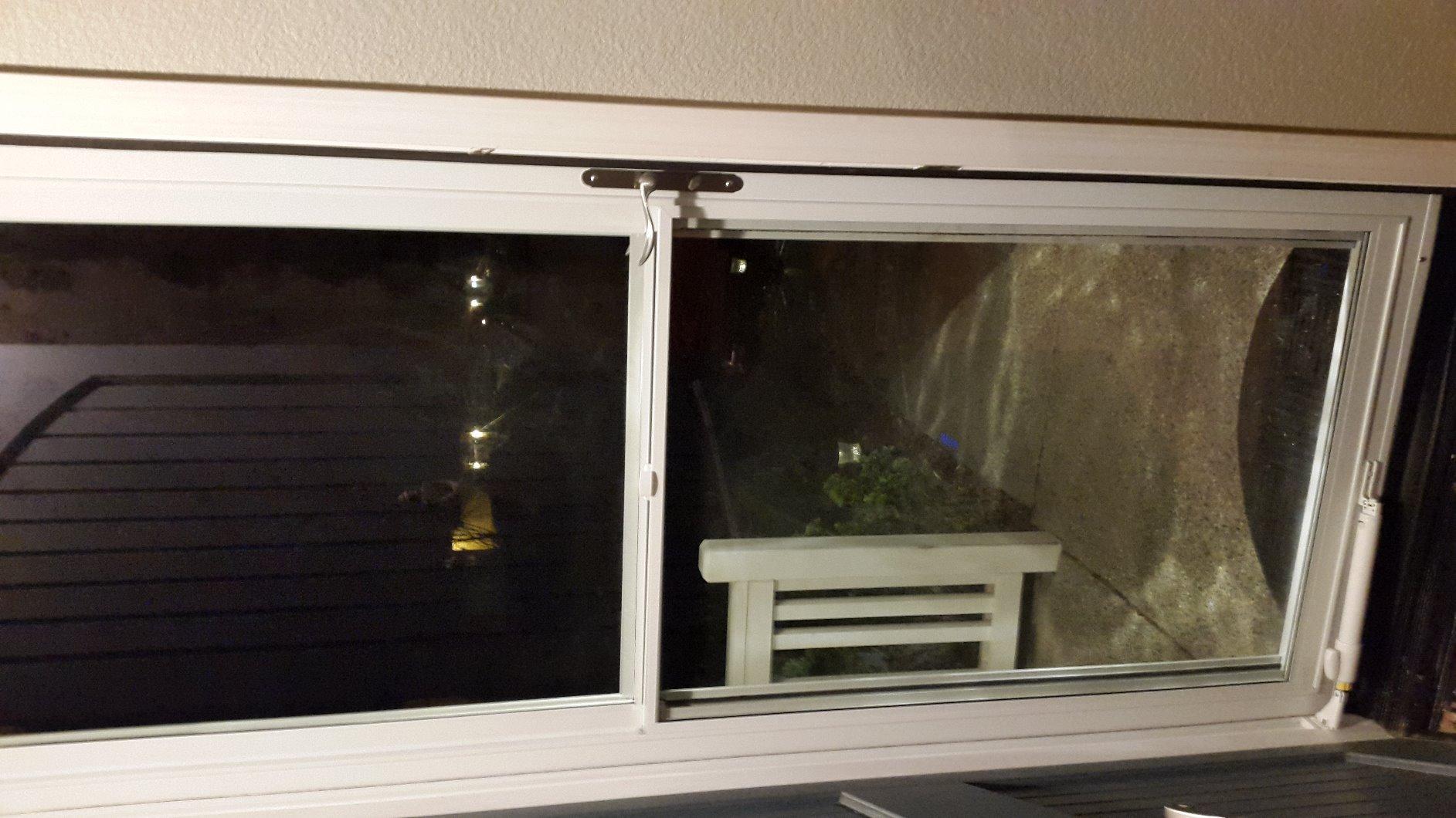 LARSON 80 Split Fullview with Low-E Glass 32-in. White Storm Door customer photo 1